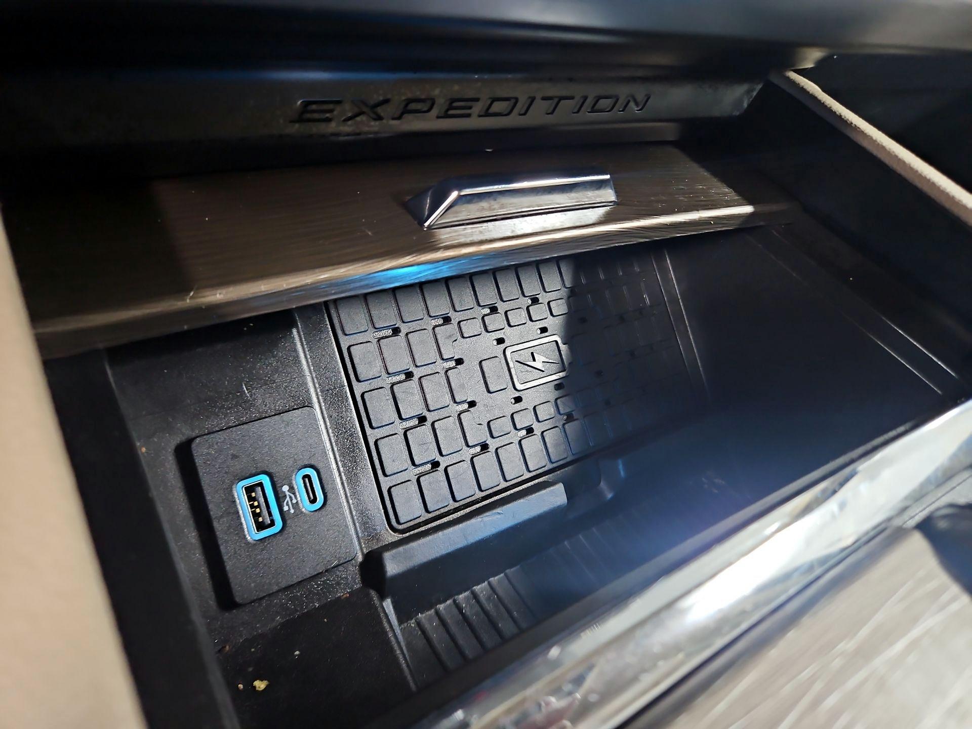 Thumbnail: 2024 Ford Expedition MAX - 19