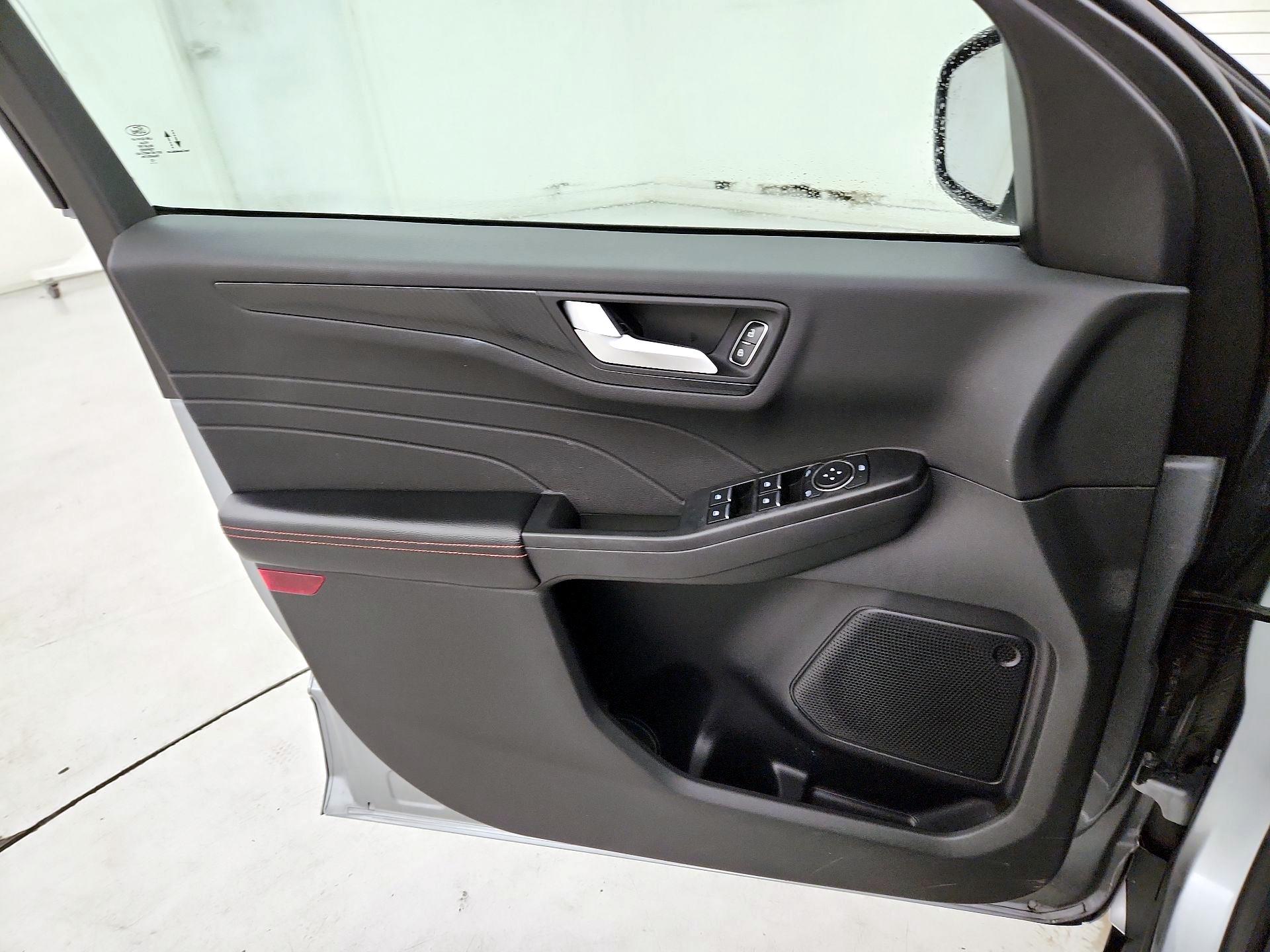 Thumbnail: 2023 Ford Escape - 12