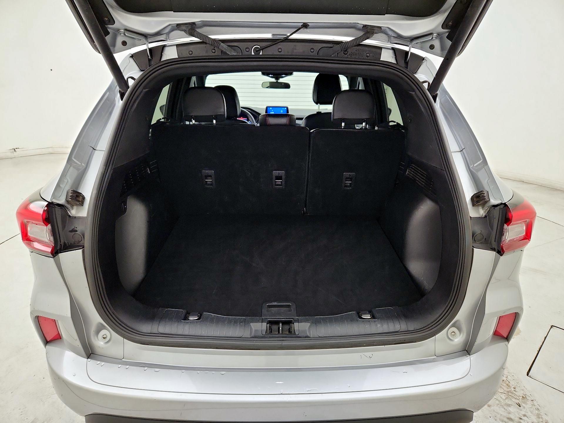 Thumbnail: 2023 Ford Escape - 20