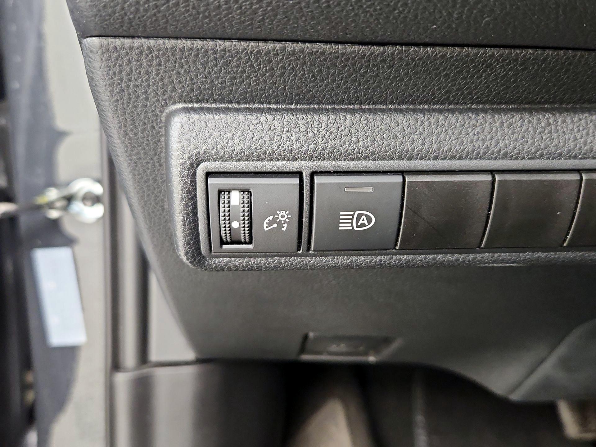 Thumbnail: 2024 Toyota Corolla - 13