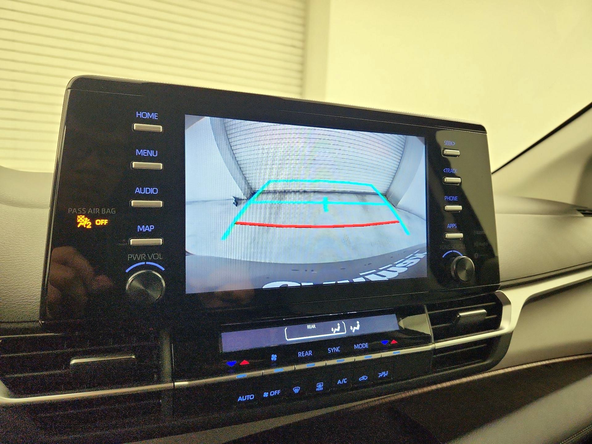 Thumbnail: 2024 Toyota Sienna - 14