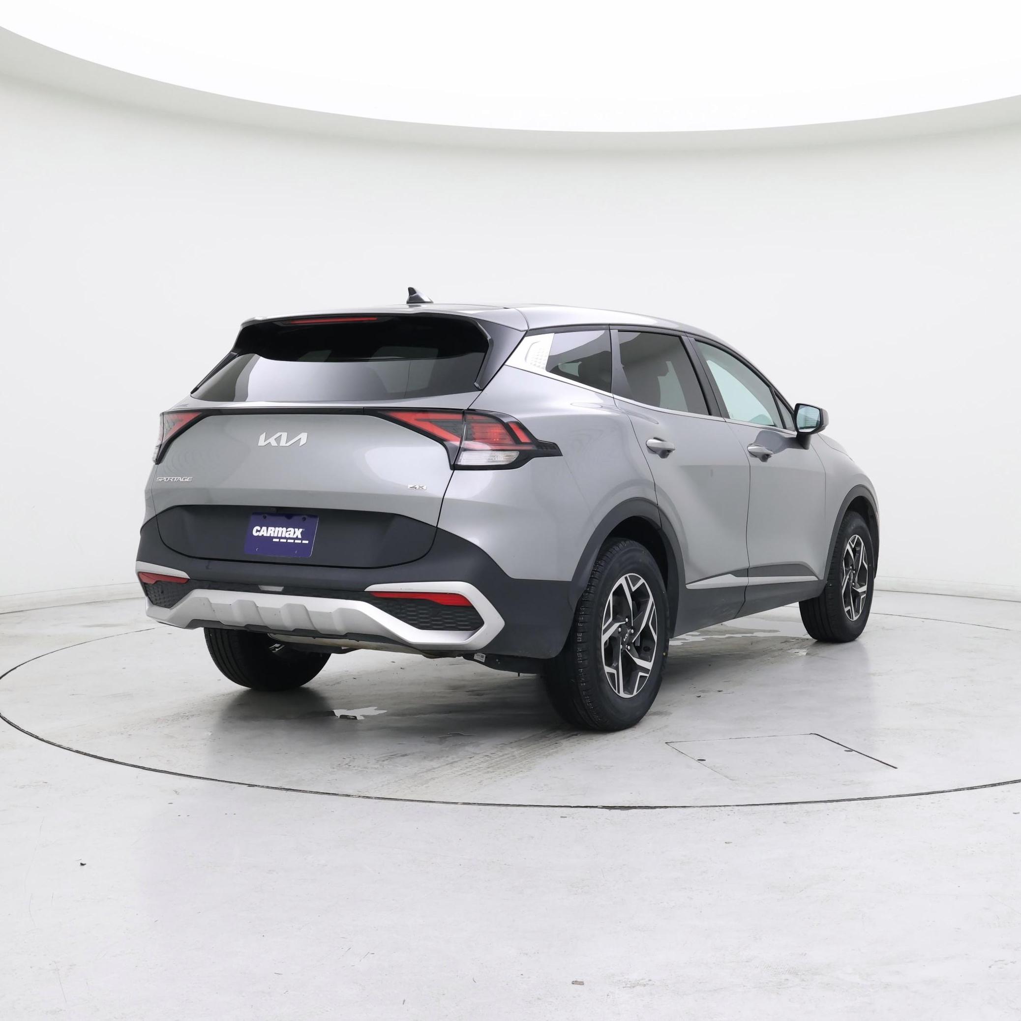 Thumbnail: 2023 Kia Sportage - 8