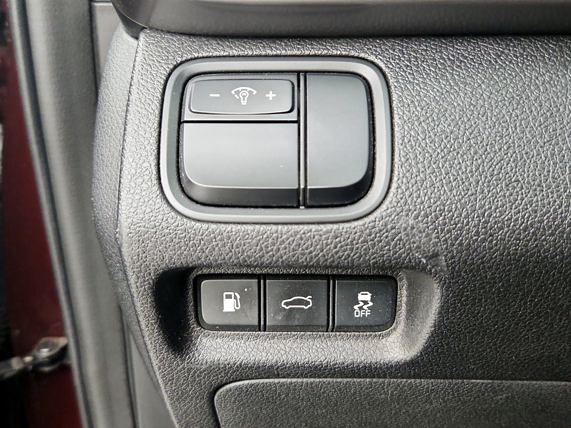 Thumbnail: 2017 Kia Optima - 13