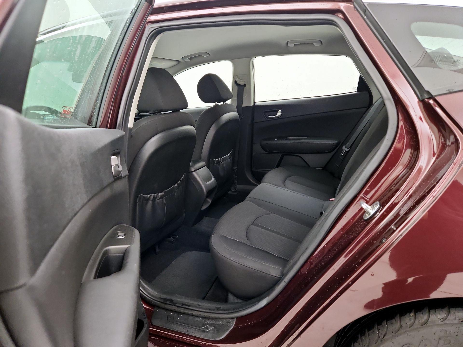 Thumbnail: 2017 Kia Optima - 19