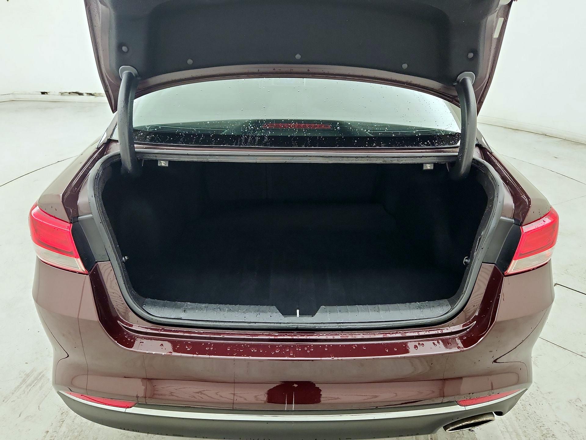 Thumbnail: 2017 Kia Optima - 20