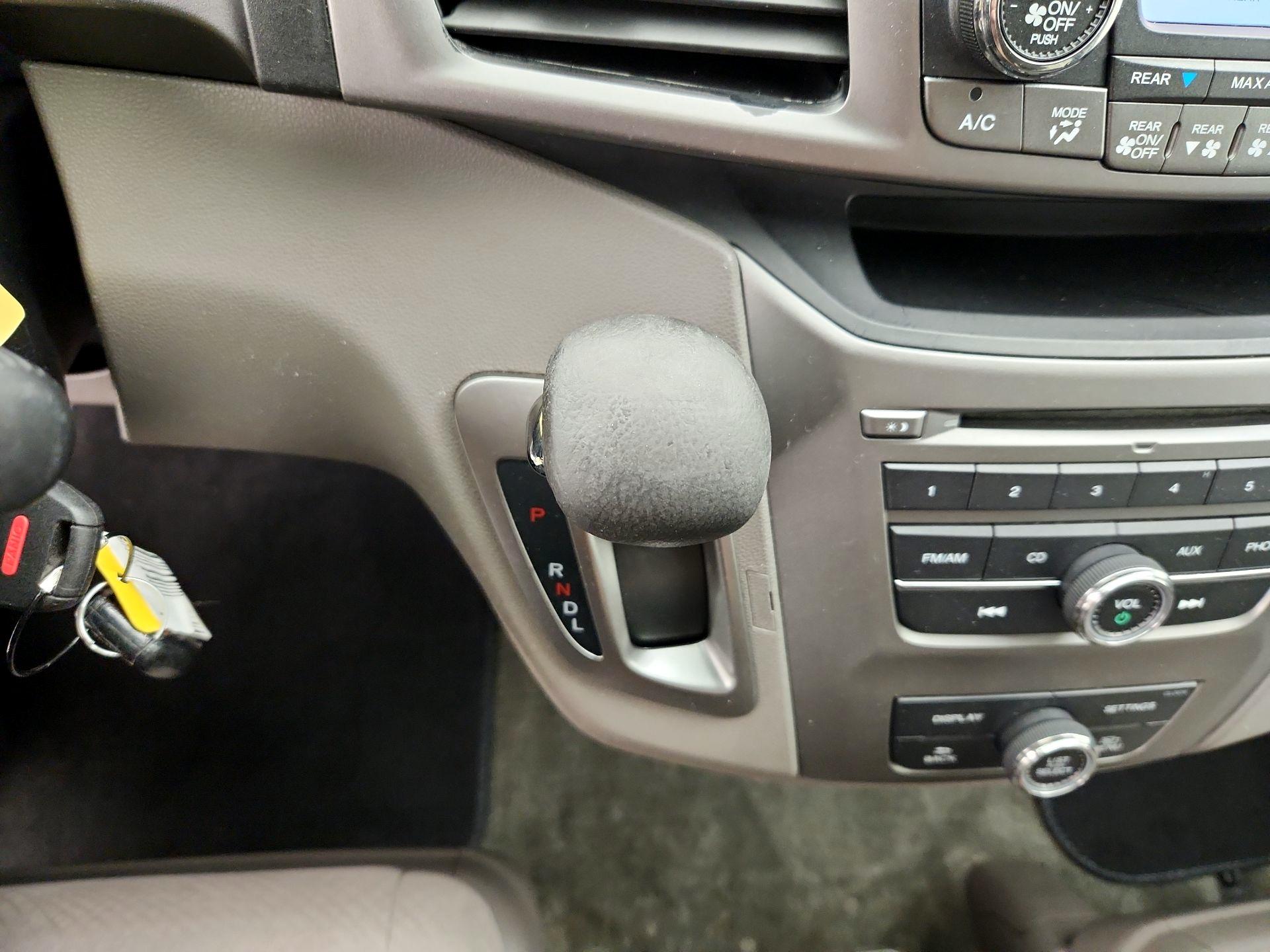 Thumbnail: 2015 Honda Odyssey - 16