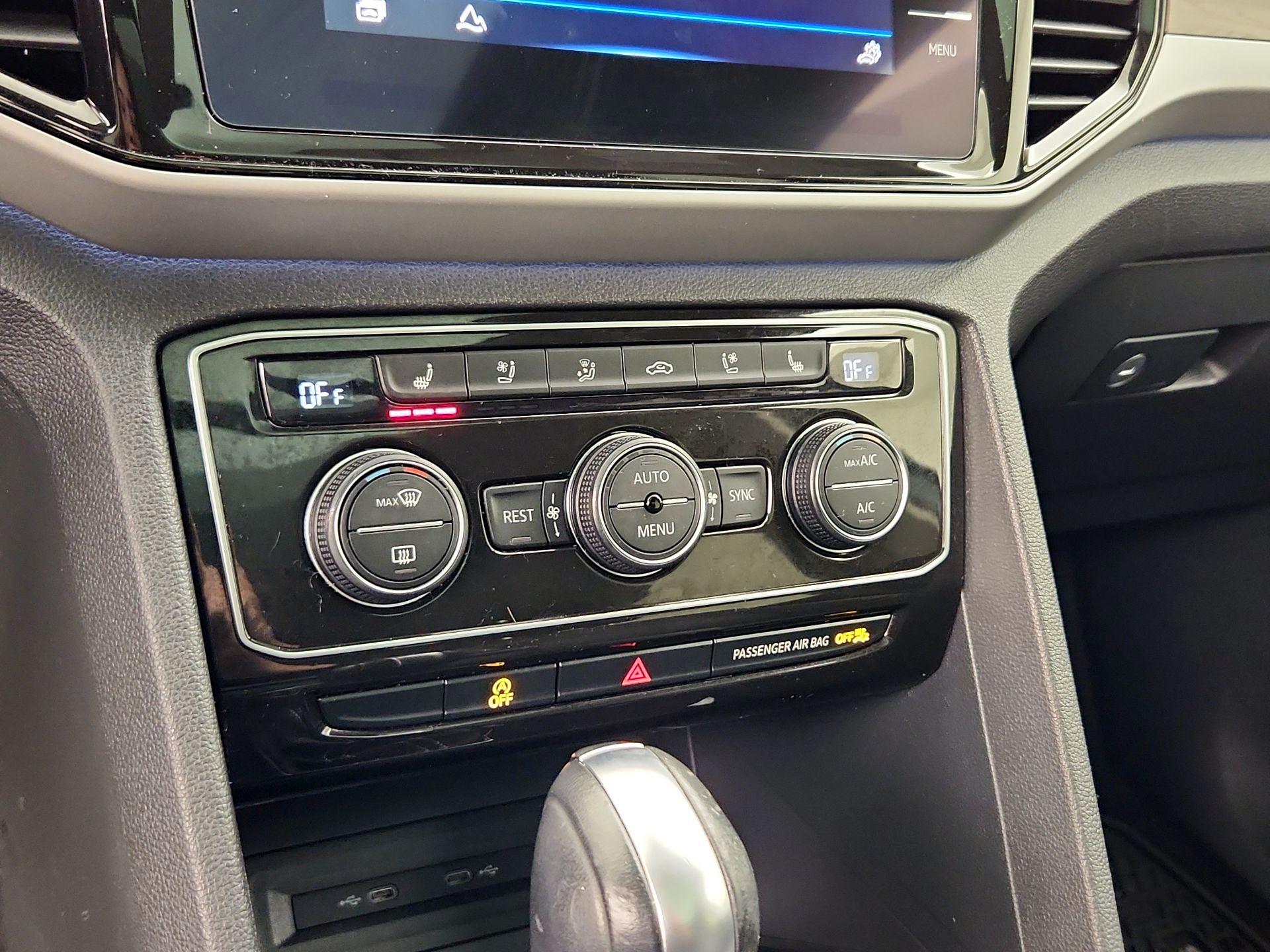 Thumbnail: 2021 Volkswagen Atlas - 16