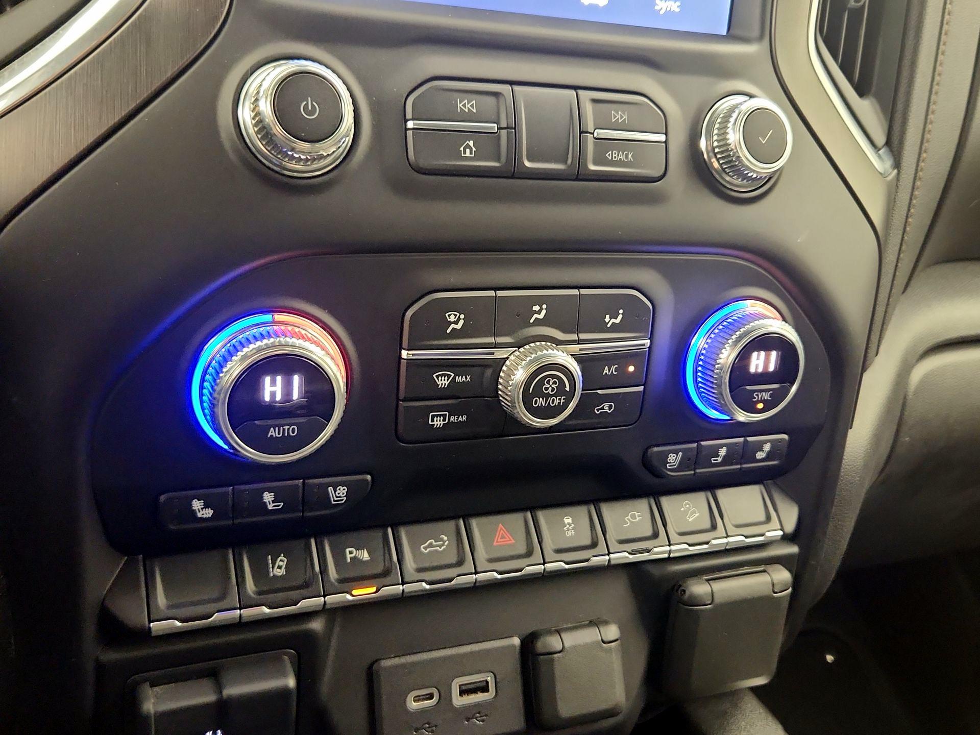 Thumbnail: 2021 GMC Sierra 3500 - 17