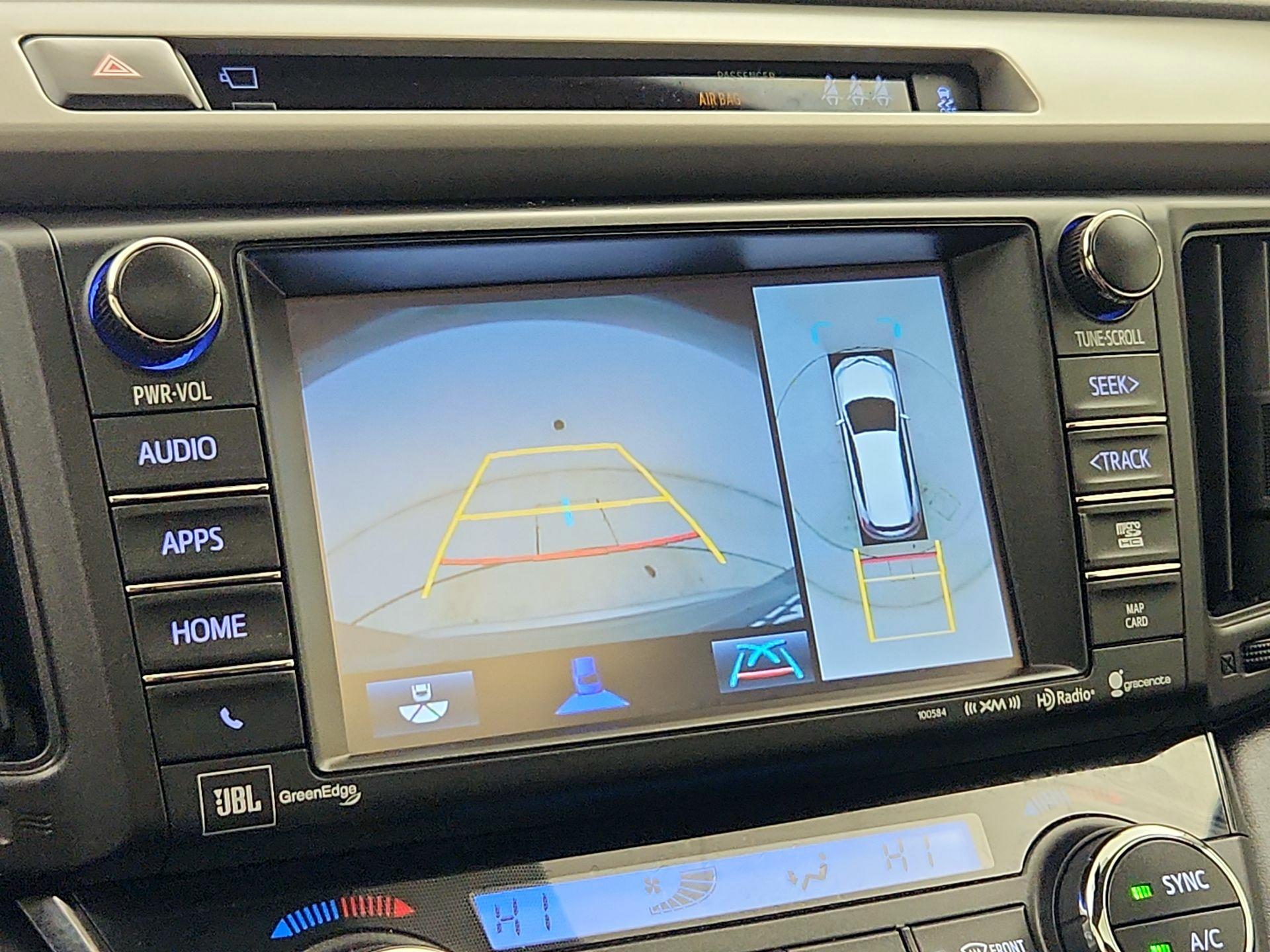 Thumbnail: 2018 Toyota RAV4 - 15