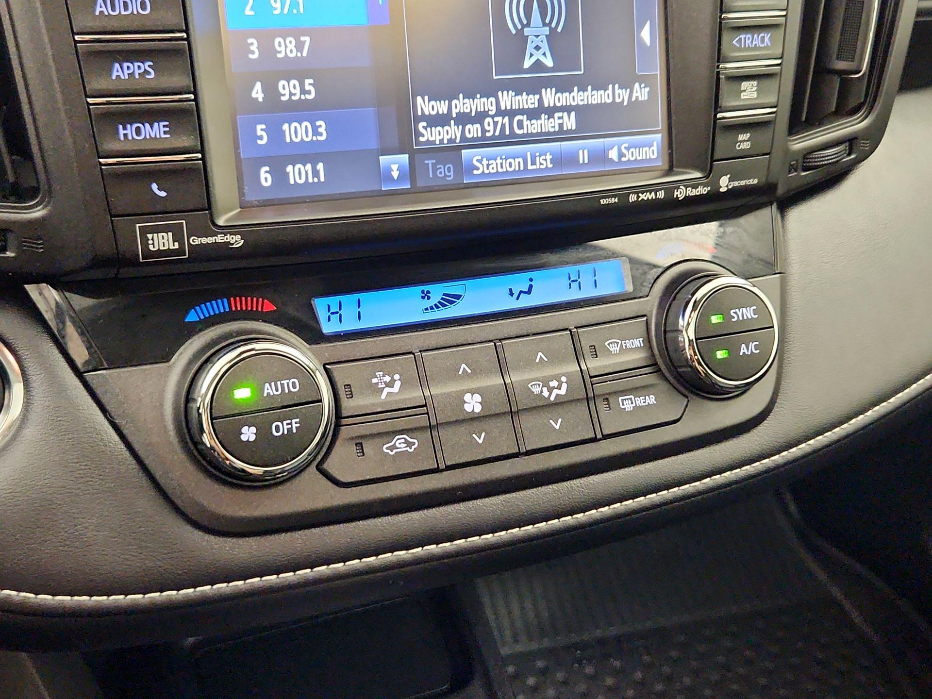 Thumbnail: 2018 Toyota RAV4 - 17