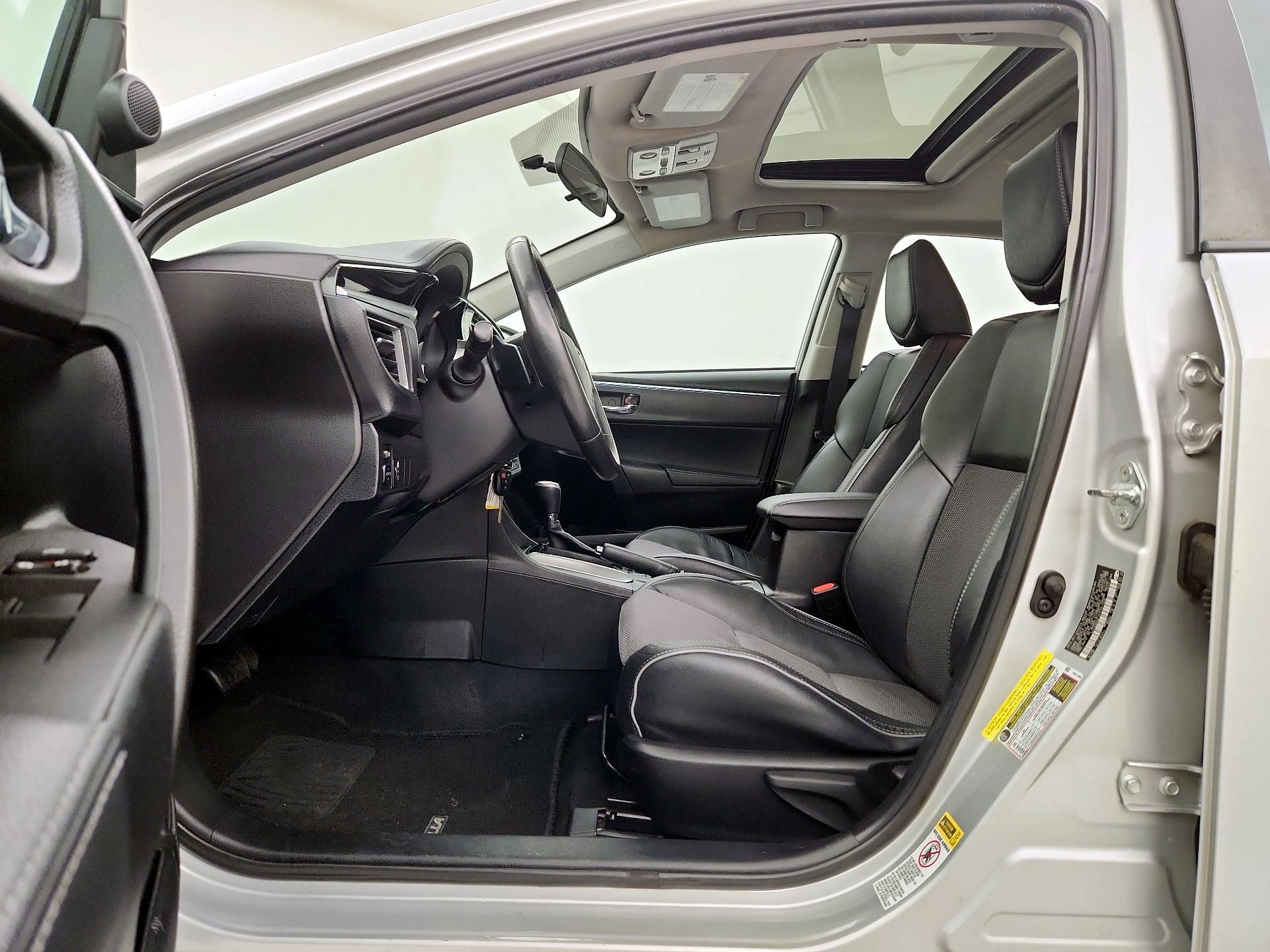 Thumbnail: 2015 Toyota Corolla - 19