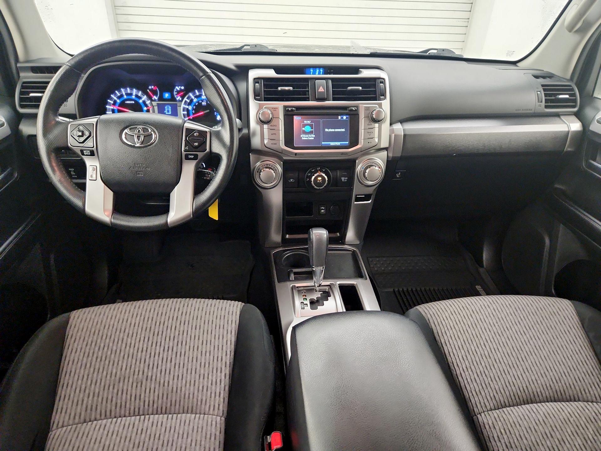 Thumbnail: 2015 Toyota 4Runner - 9