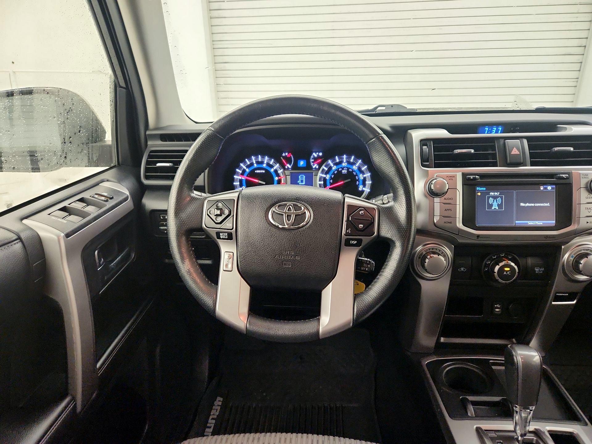 Thumbnail: 2015 Toyota 4Runner - 10