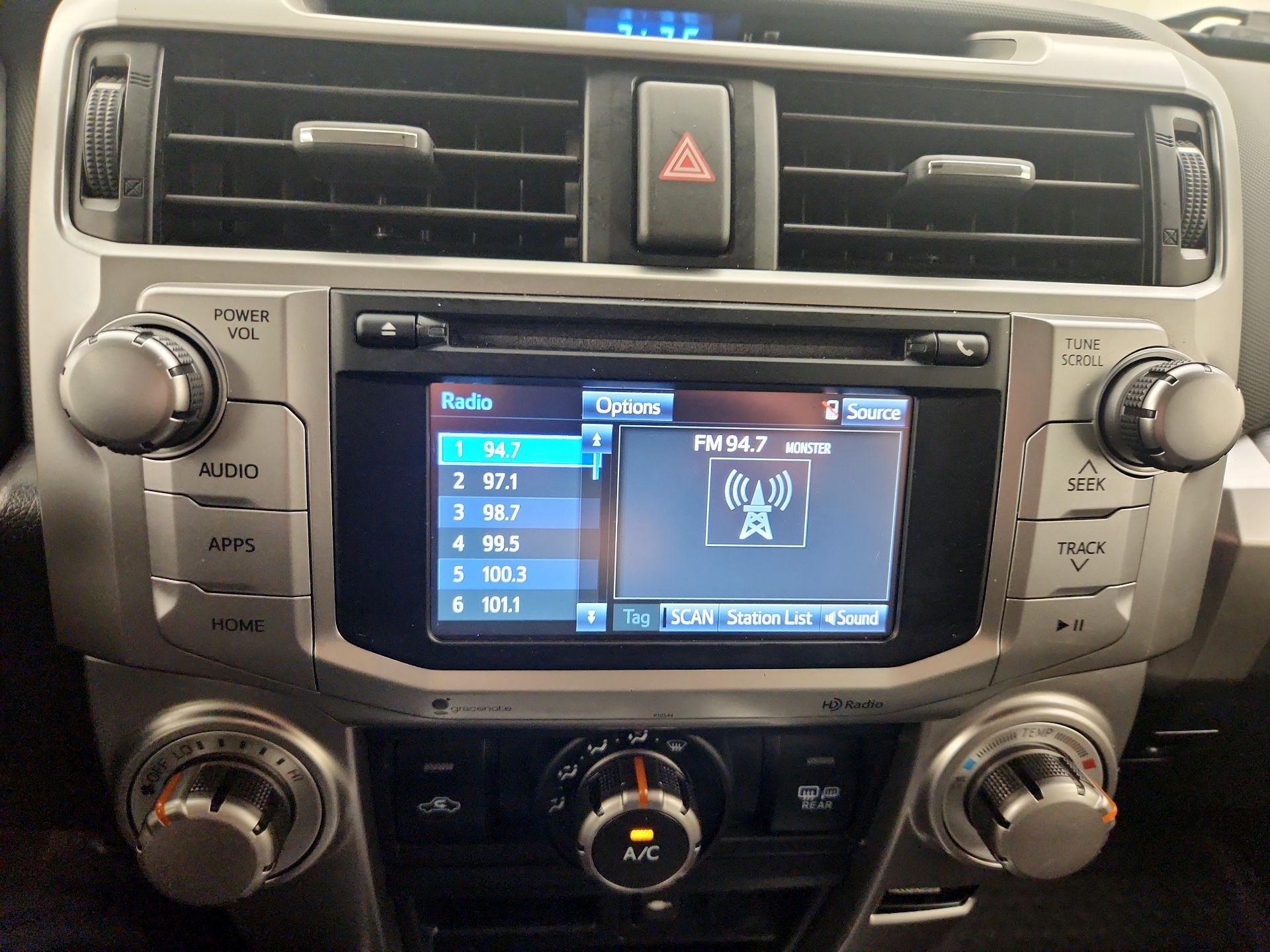 Thumbnail: 2015 Toyota 4Runner - 15