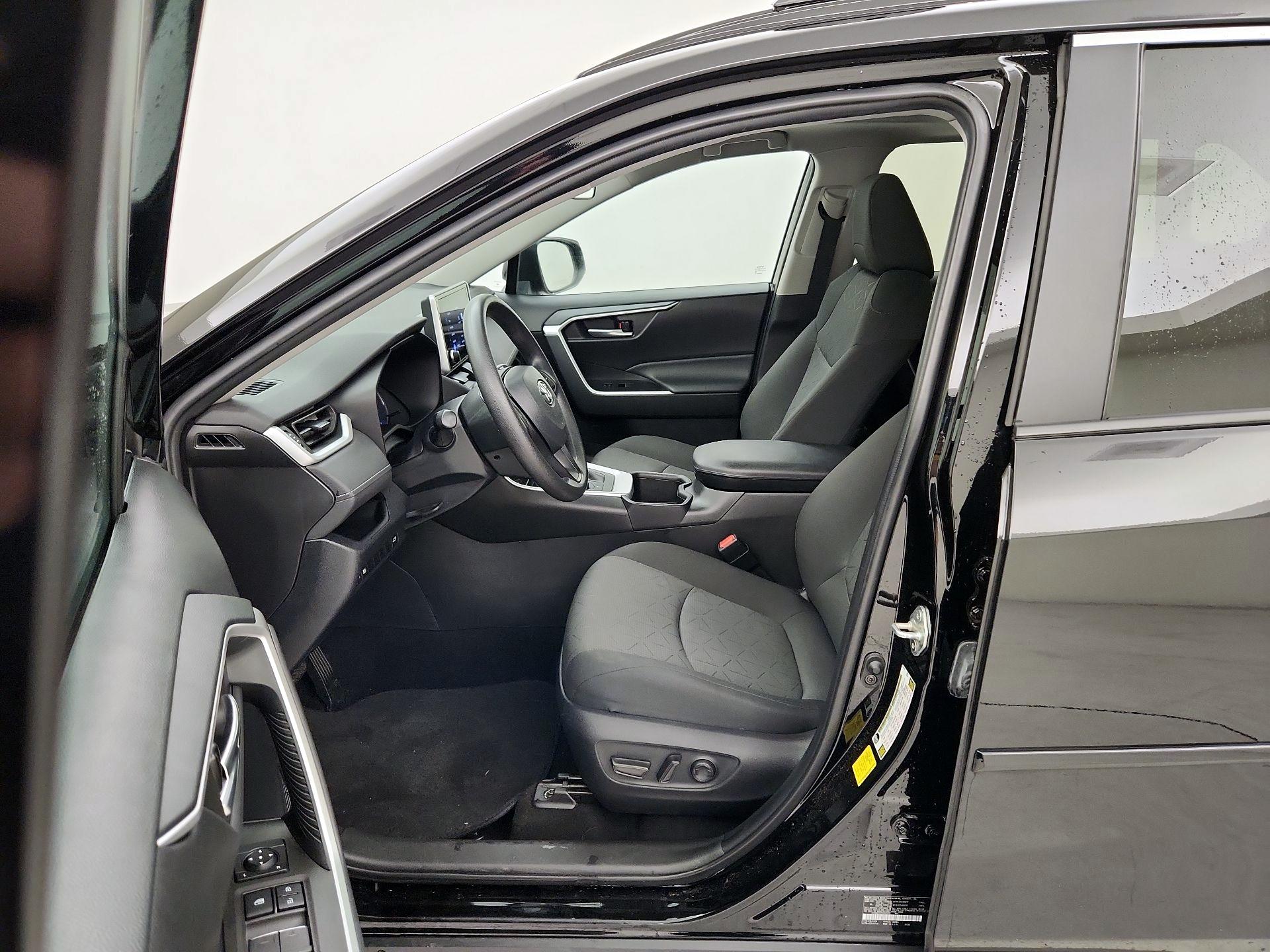 Thumbnail: 2023 Toyota RAV4 - 11