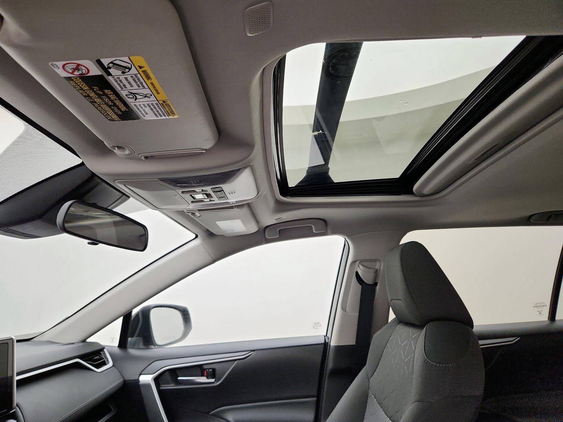 Thumbnail: 2023 Toyota RAV4 - 19