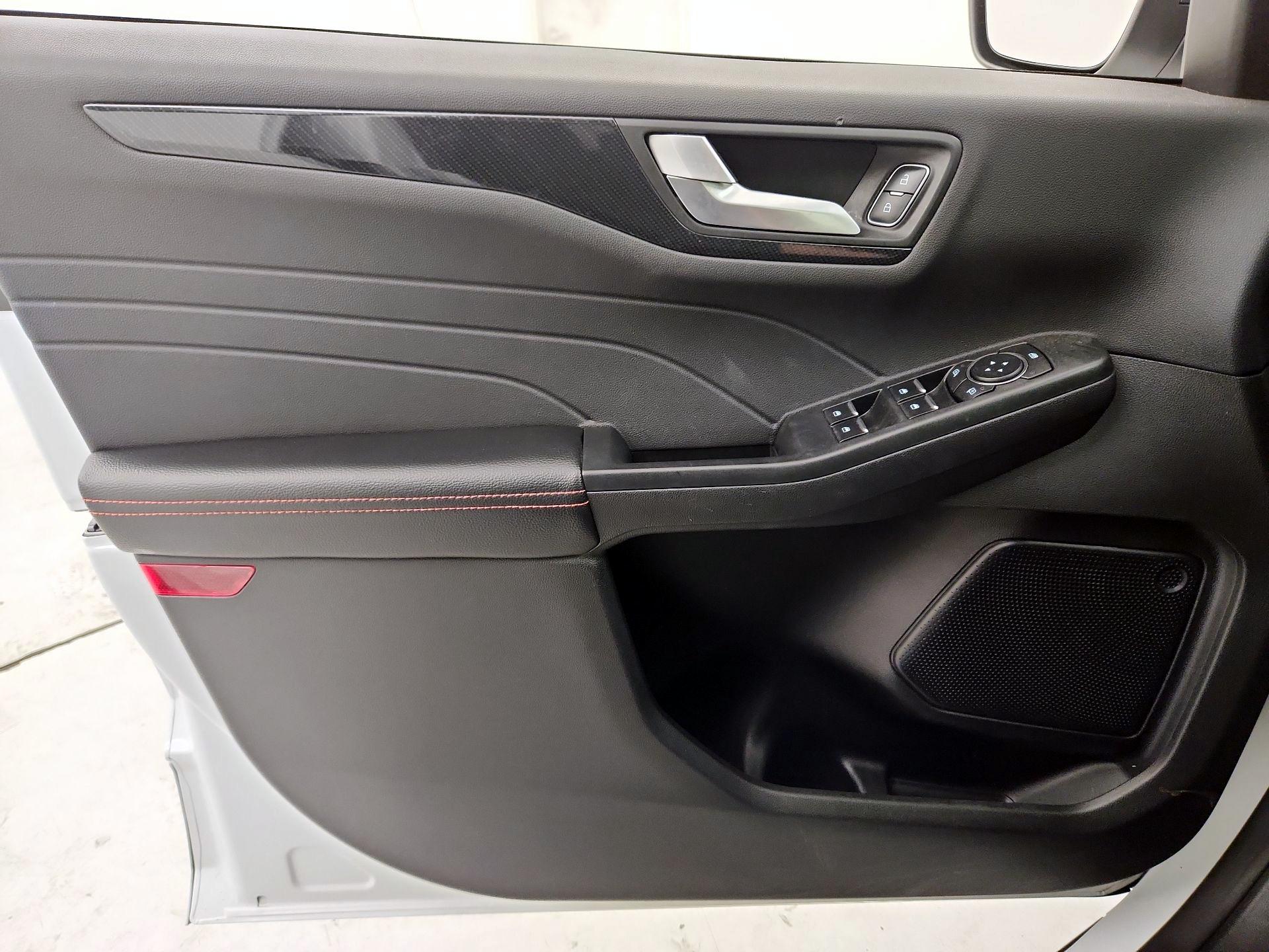 Thumbnail: 2023 Ford Escape - 12