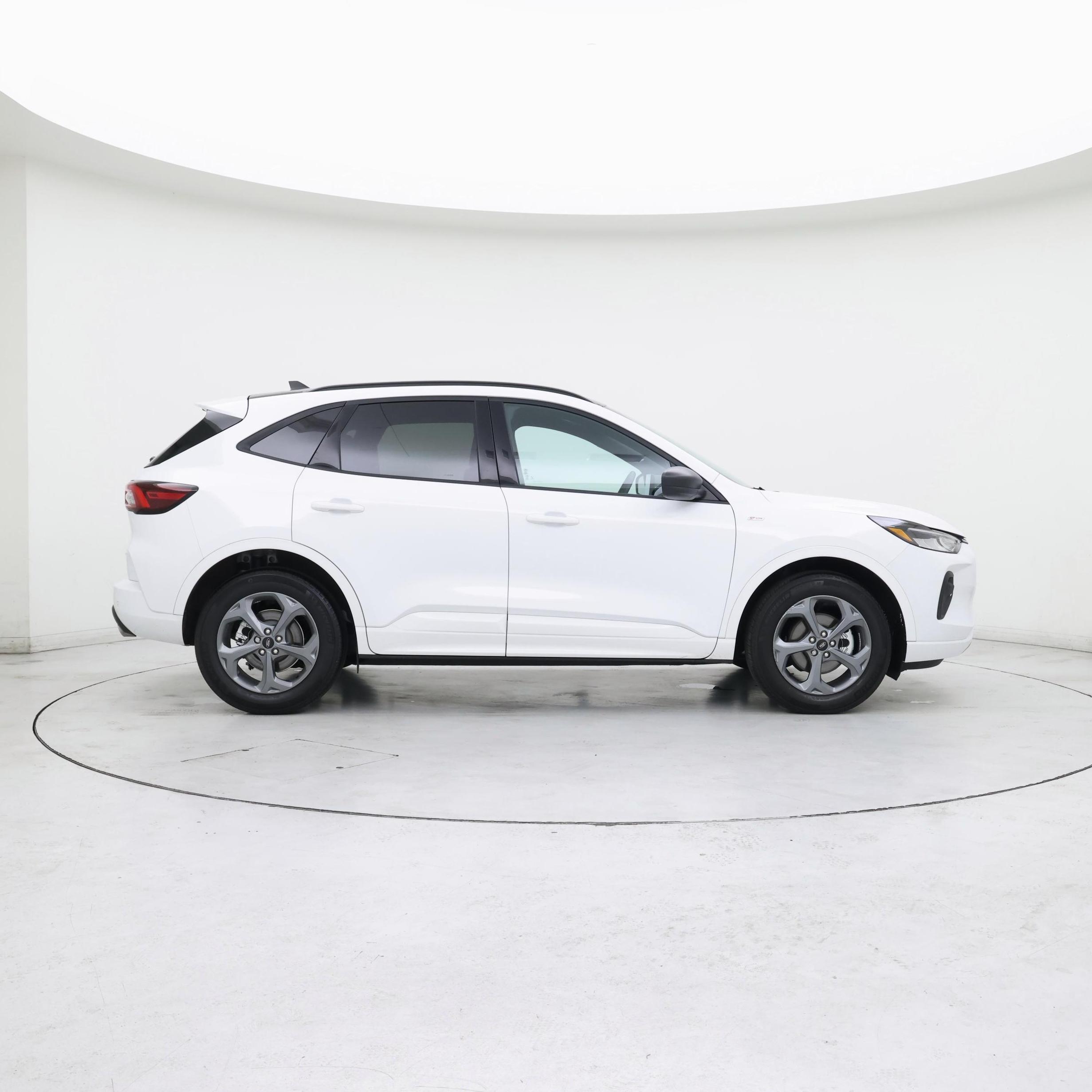 Thumbnail: 2023 Ford Escape - 7