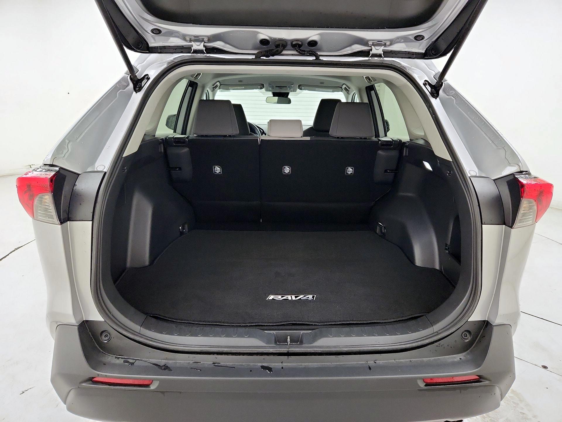 Thumbnail: 2024 Toyota RAV4 - 20