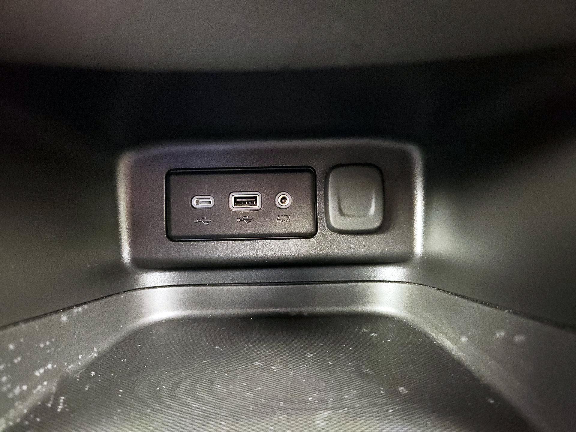 Thumbnail: 2023 Chevrolet Equinox - 18