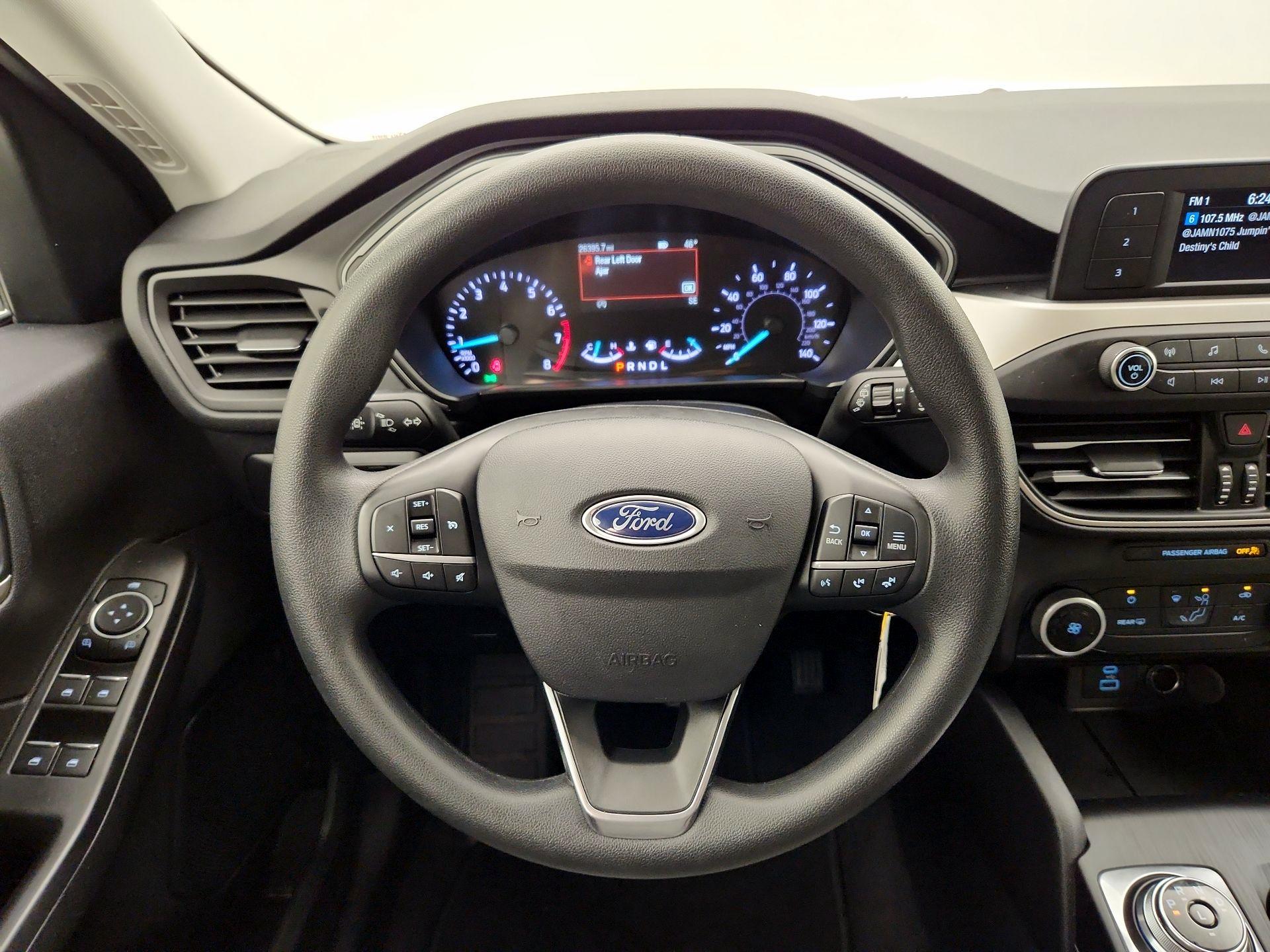 Thumbnail: 2021 Ford Escape - 10