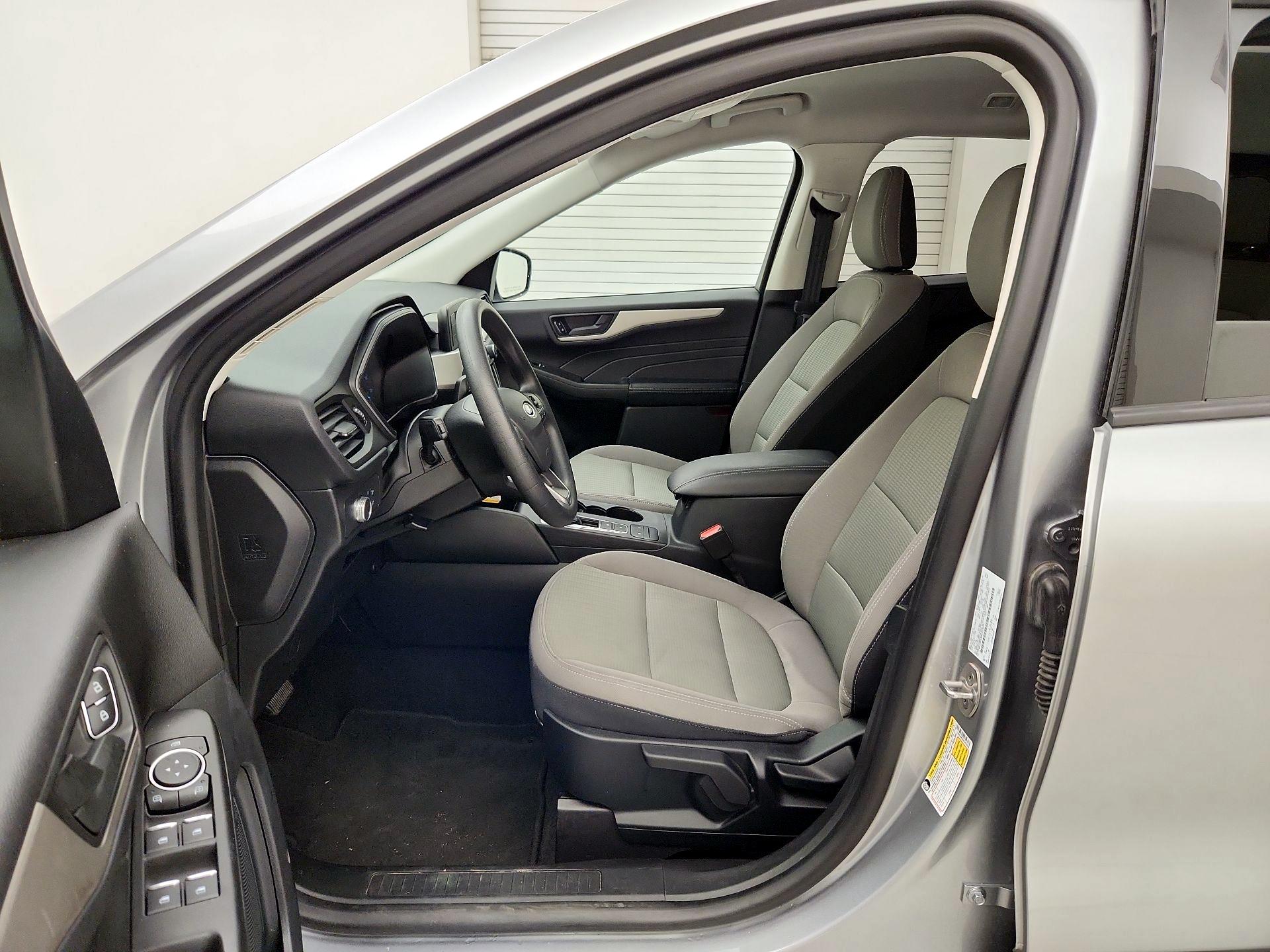 Thumbnail: 2021 Ford Escape - 11