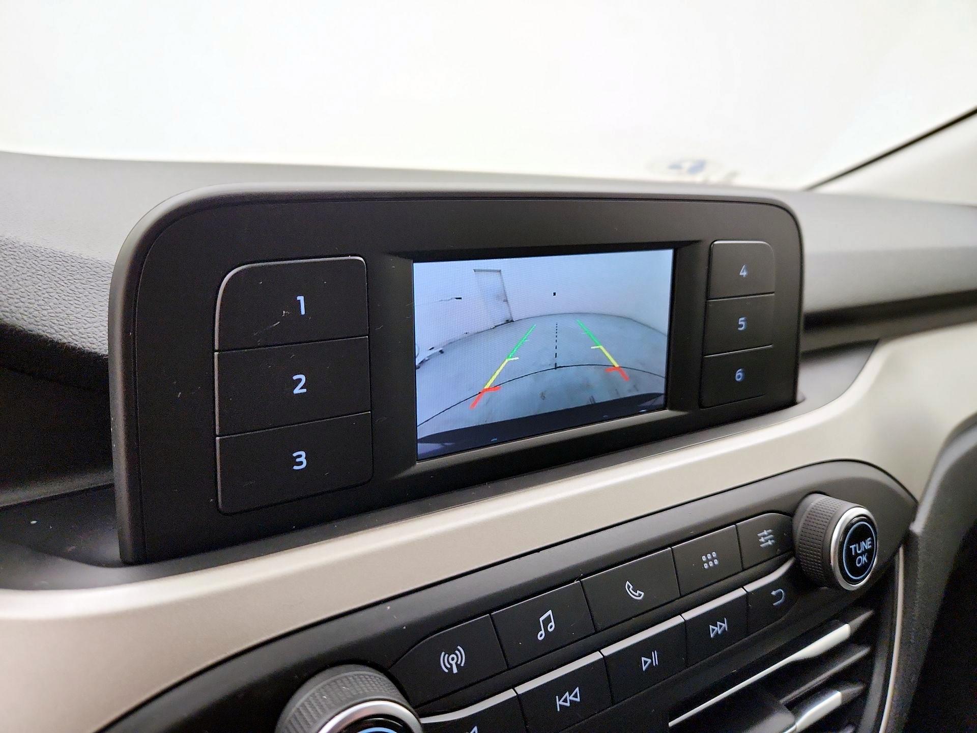 Thumbnail: 2021 Ford Escape - 14