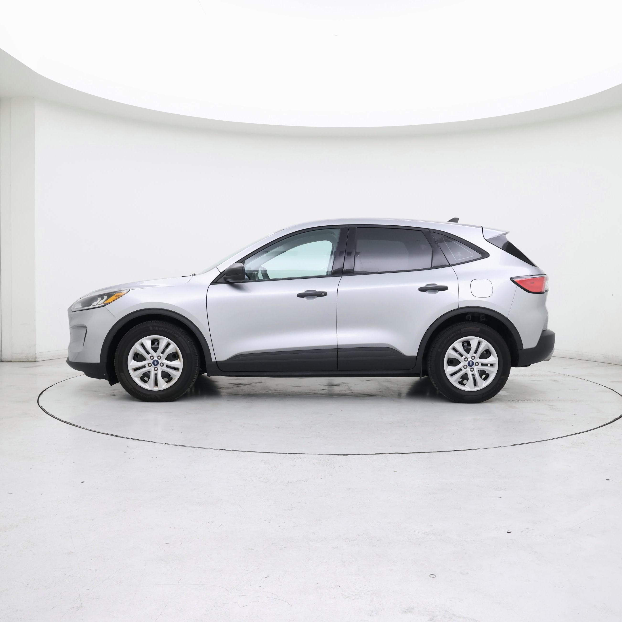 Thumbnail: 2021 Ford Escape - 3