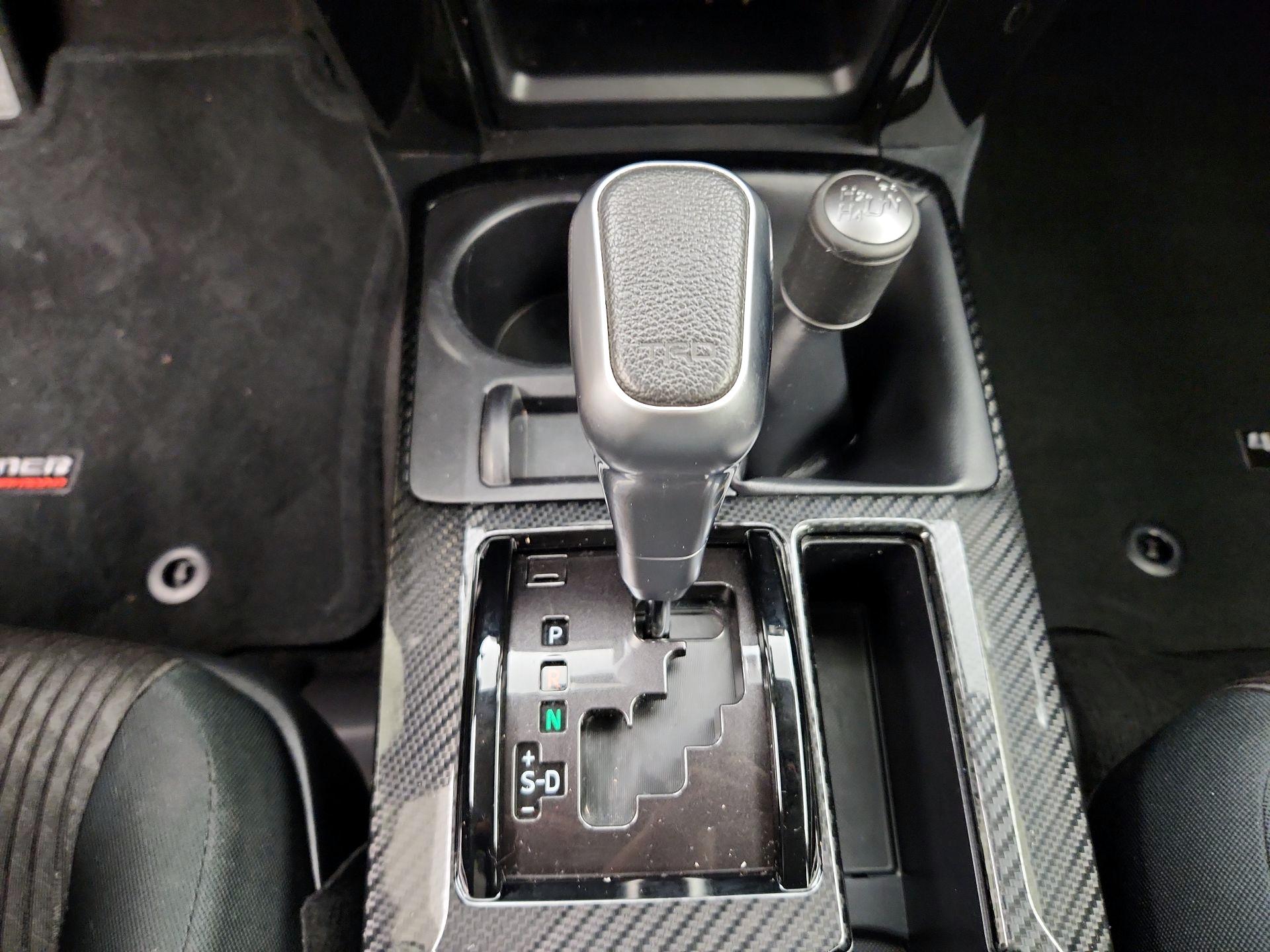 Thumbnail: 2020 Toyota 4Runner - 18