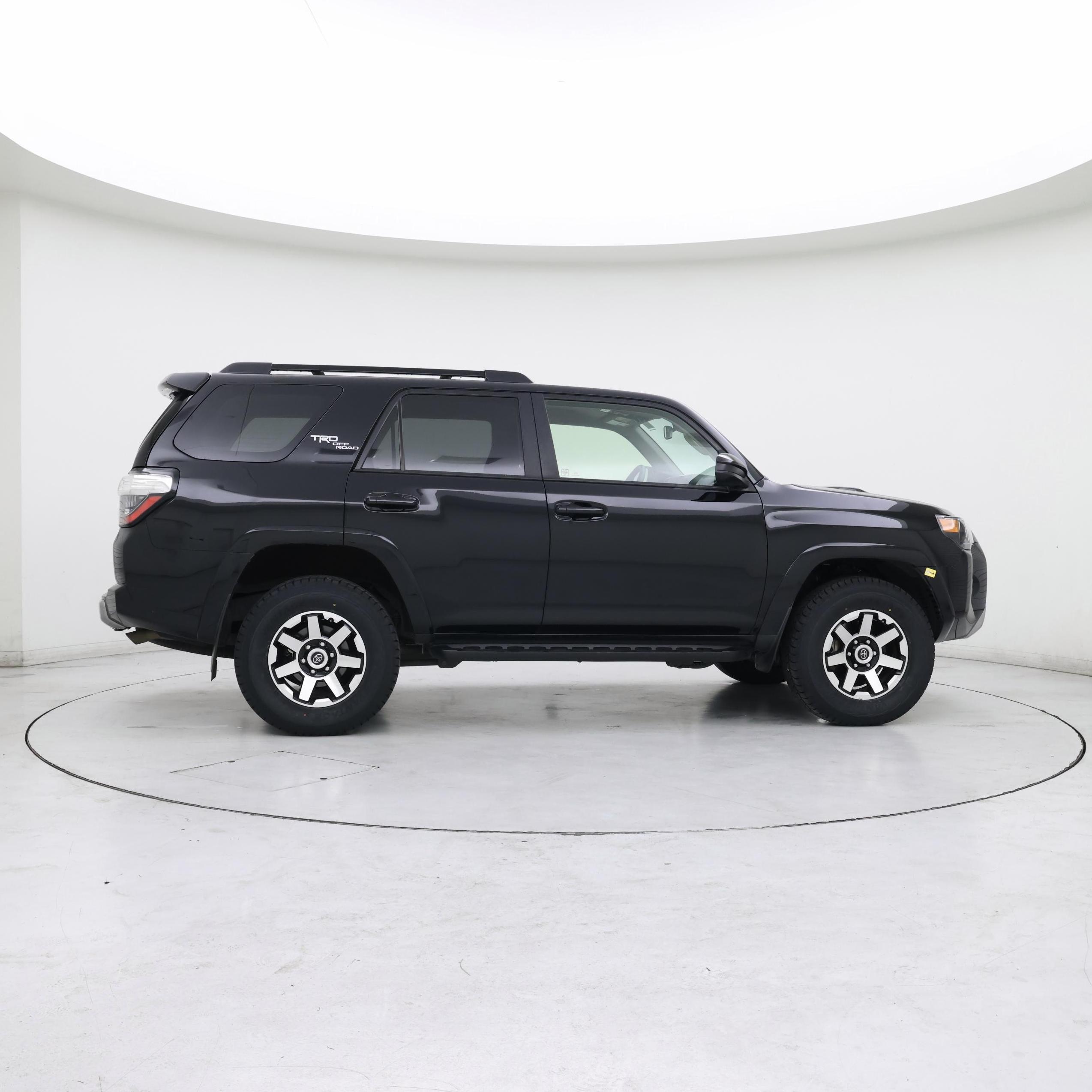 Thumbnail: 2020 Toyota 4Runner - 7