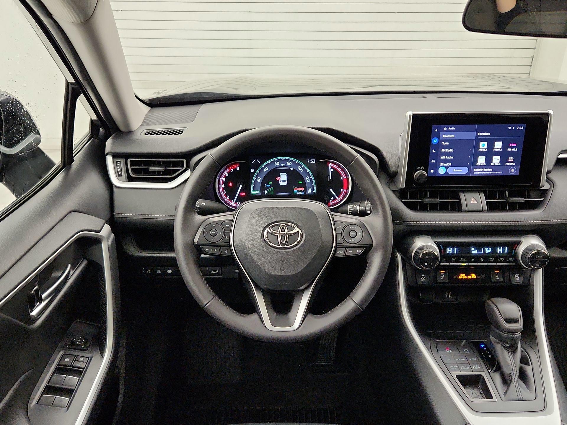 Thumbnail: 2023 Toyota RAV4 - 10