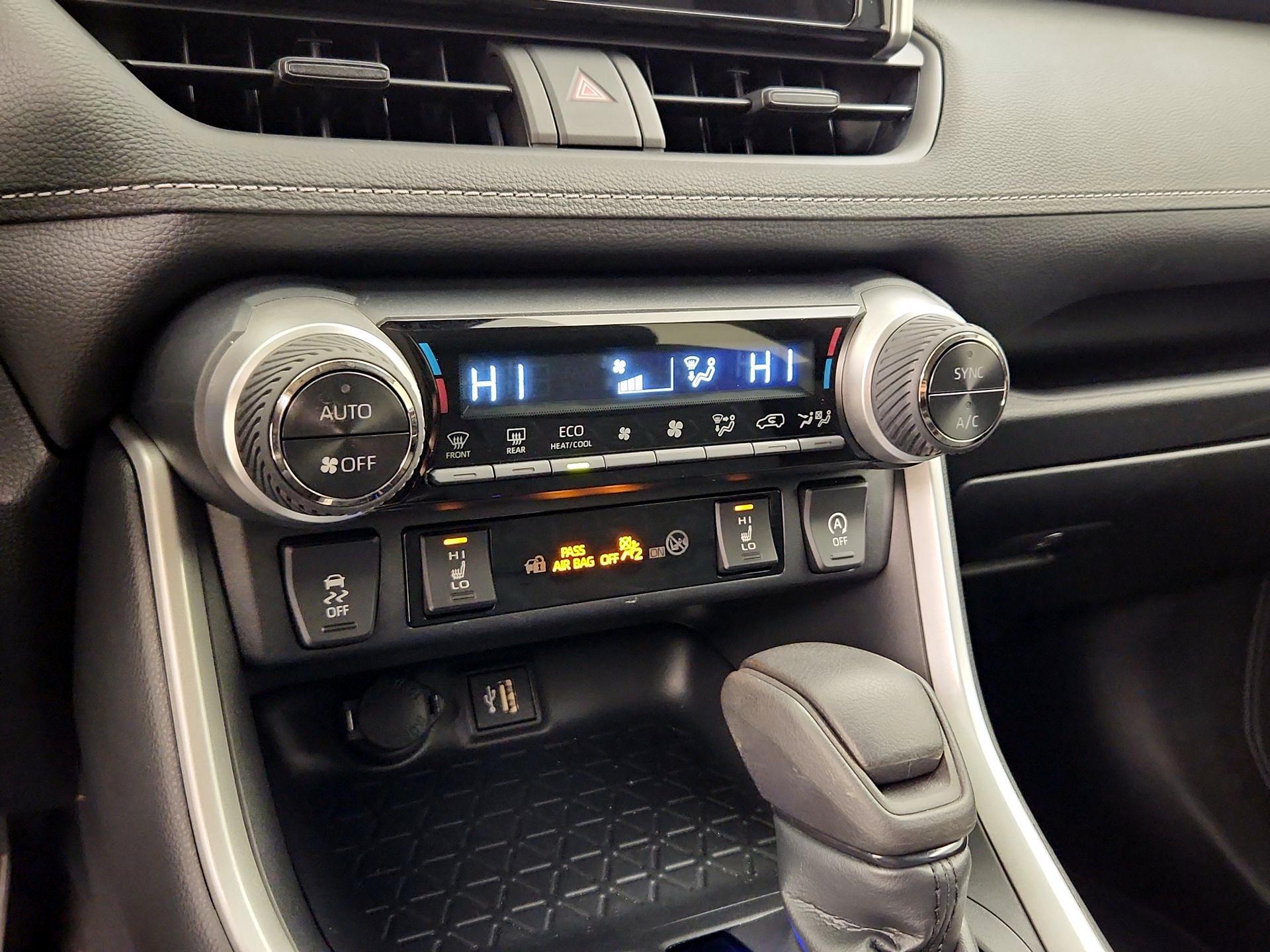 Thumbnail: 2023 Toyota RAV4 - 16