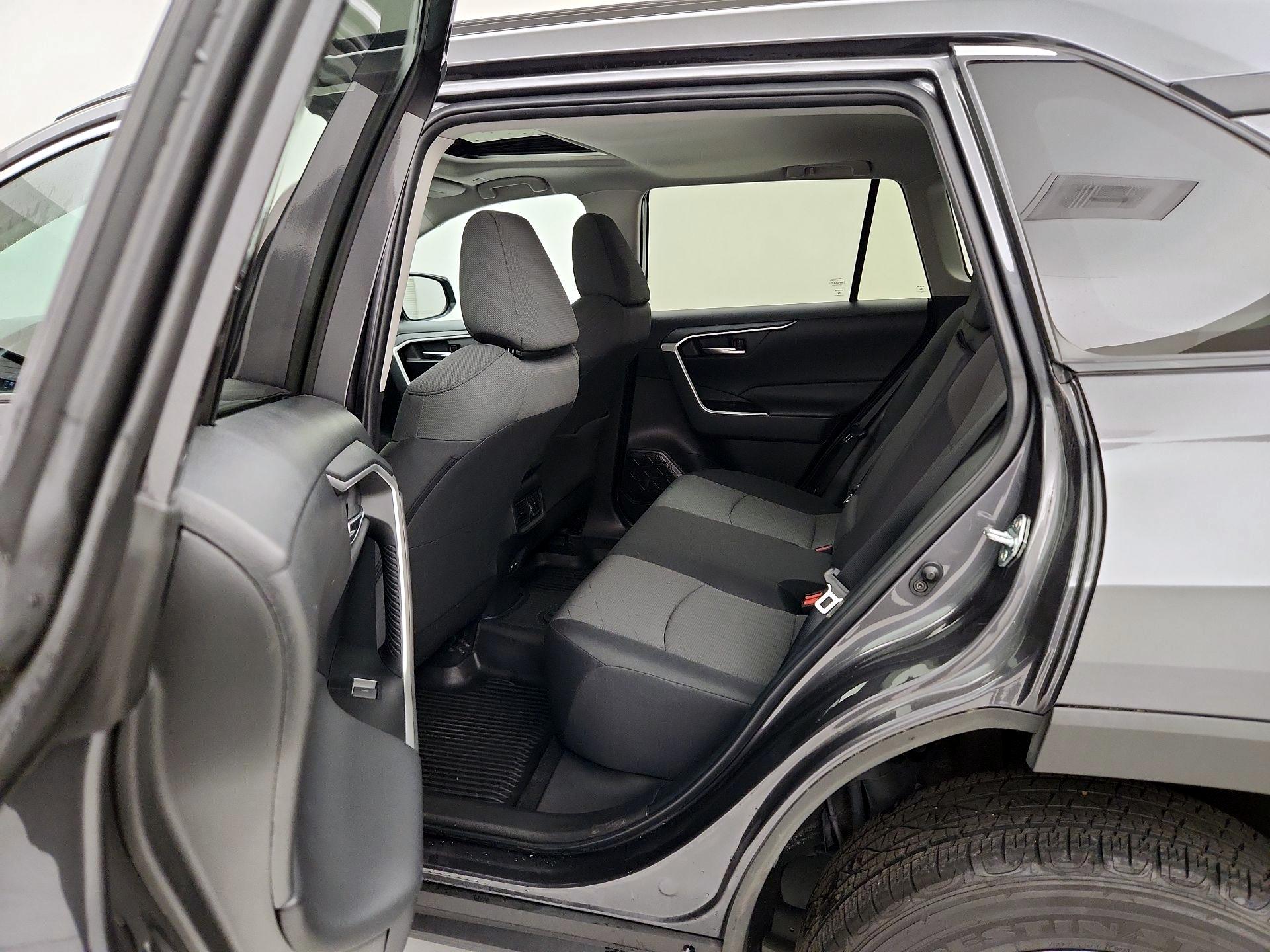 Thumbnail: 2023 Toyota RAV4 - 20