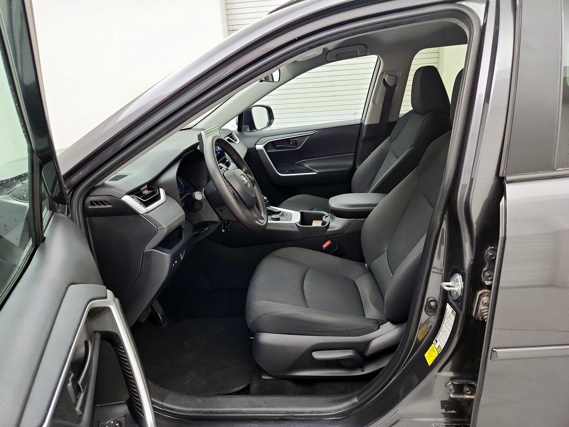 Thumbnail: 2024 Toyota RAV4 - 11