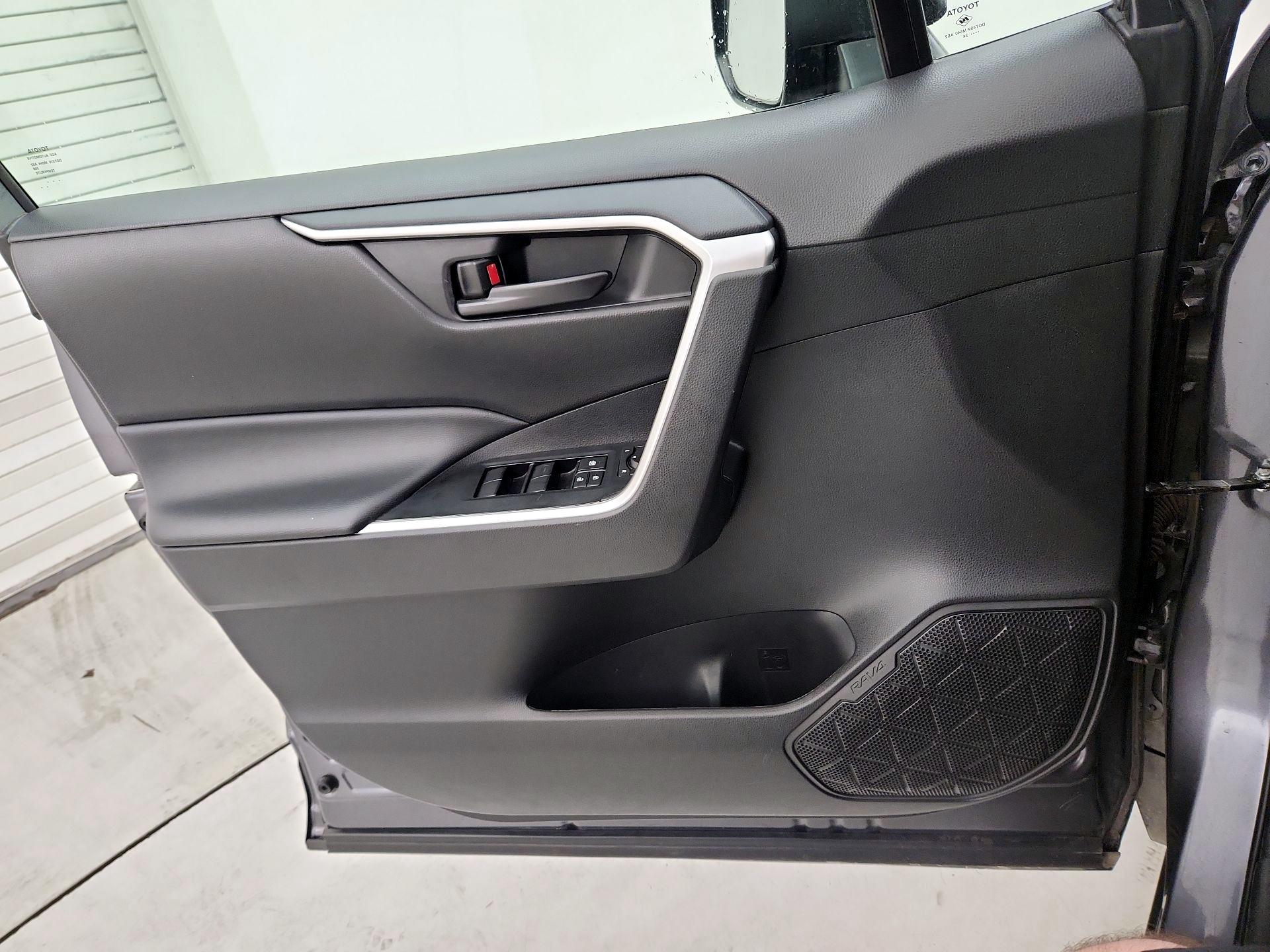 Thumbnail: 2024 Toyota RAV4 - 12