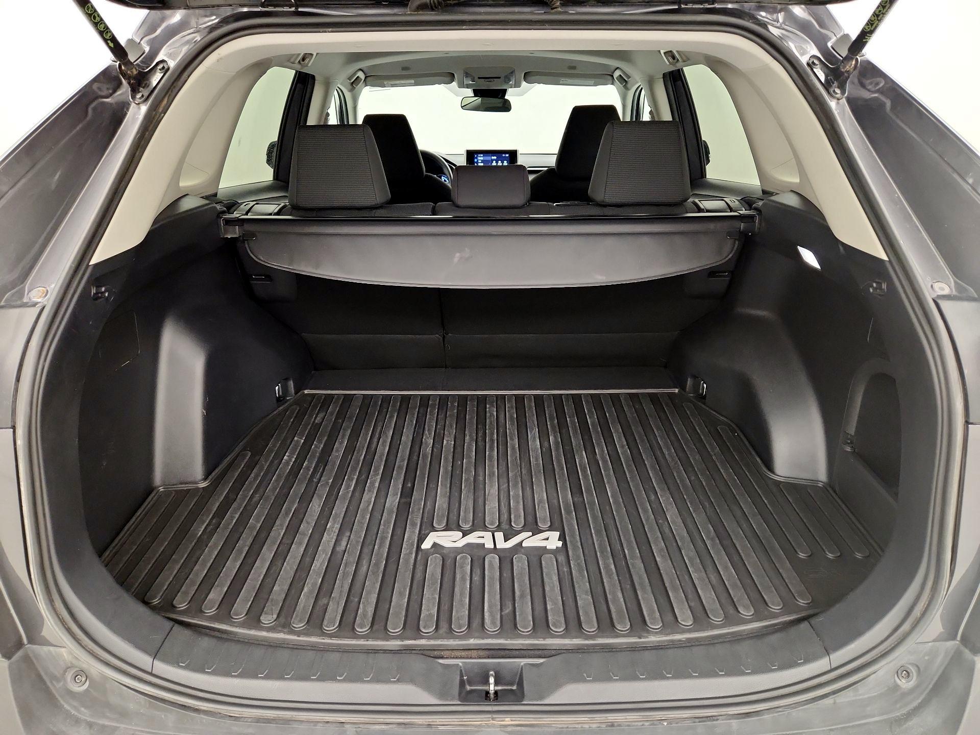 Thumbnail: 2024 Toyota RAV4 - 20