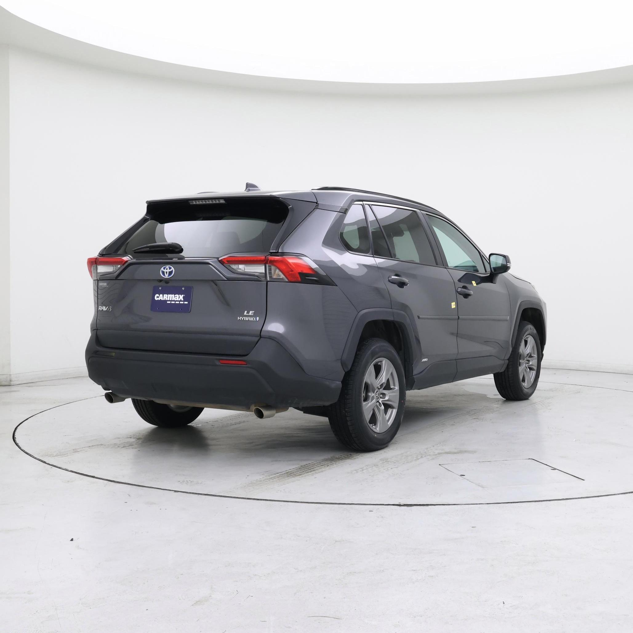 Thumbnail: 2024 Toyota RAV4 - 8