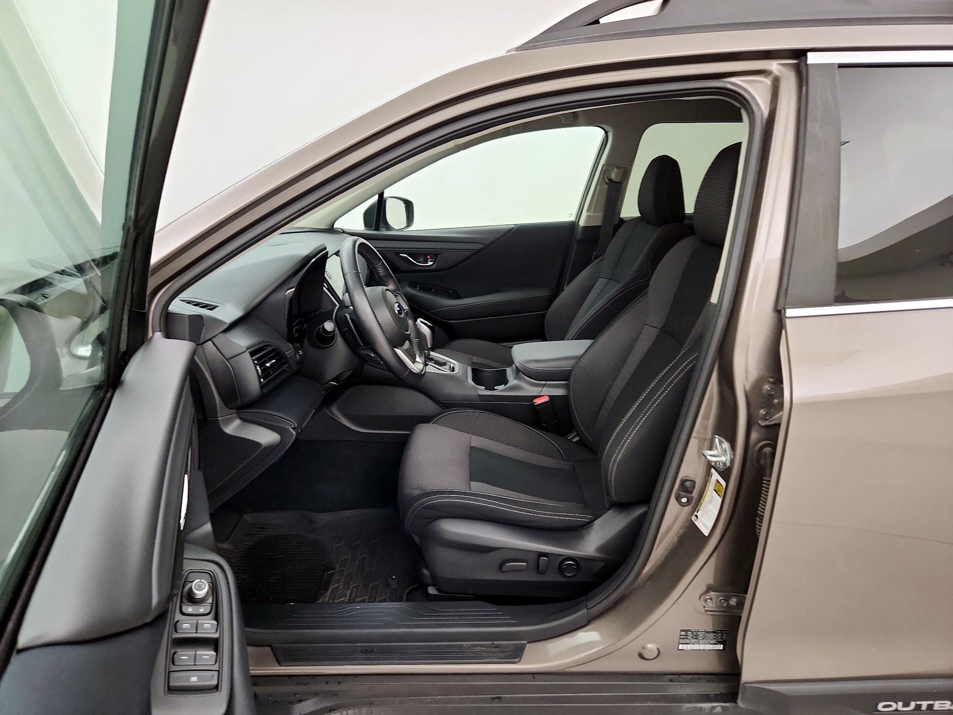 Thumbnail: 2022 Subaru Outback - 11