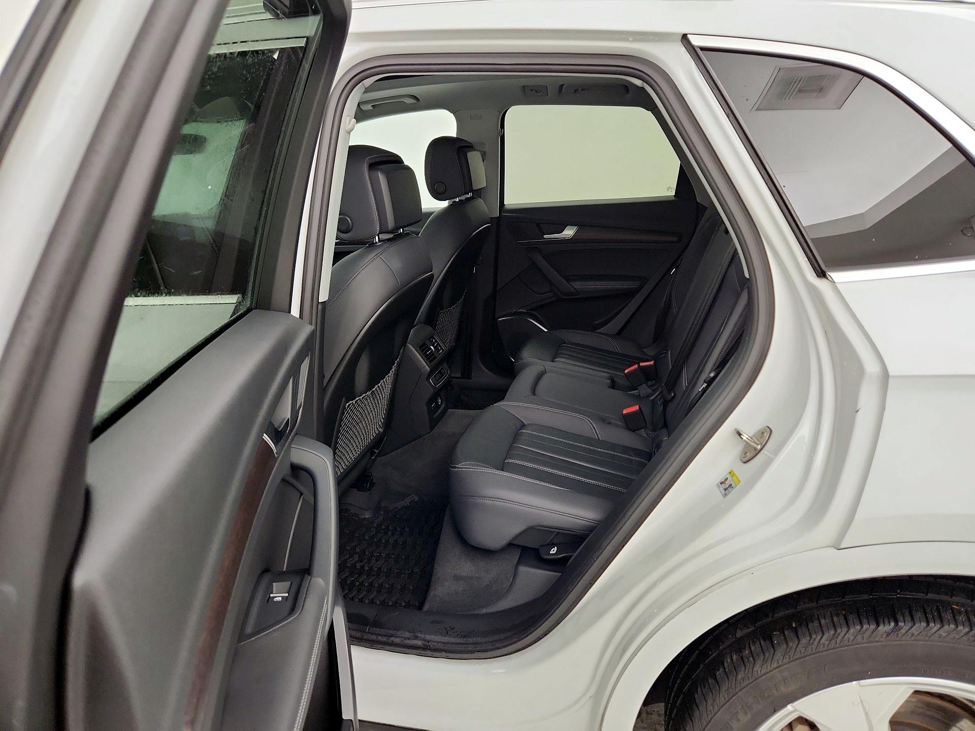 Thumbnail: 2022 Audi Q5 - 20