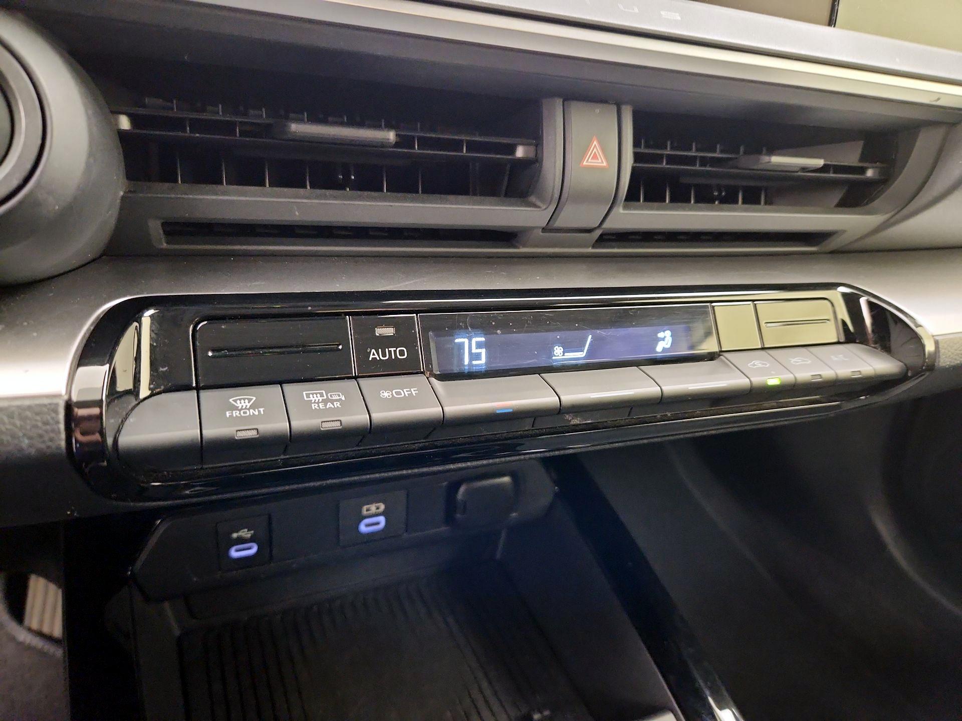 Thumbnail: 2023 Toyota Prius - 16