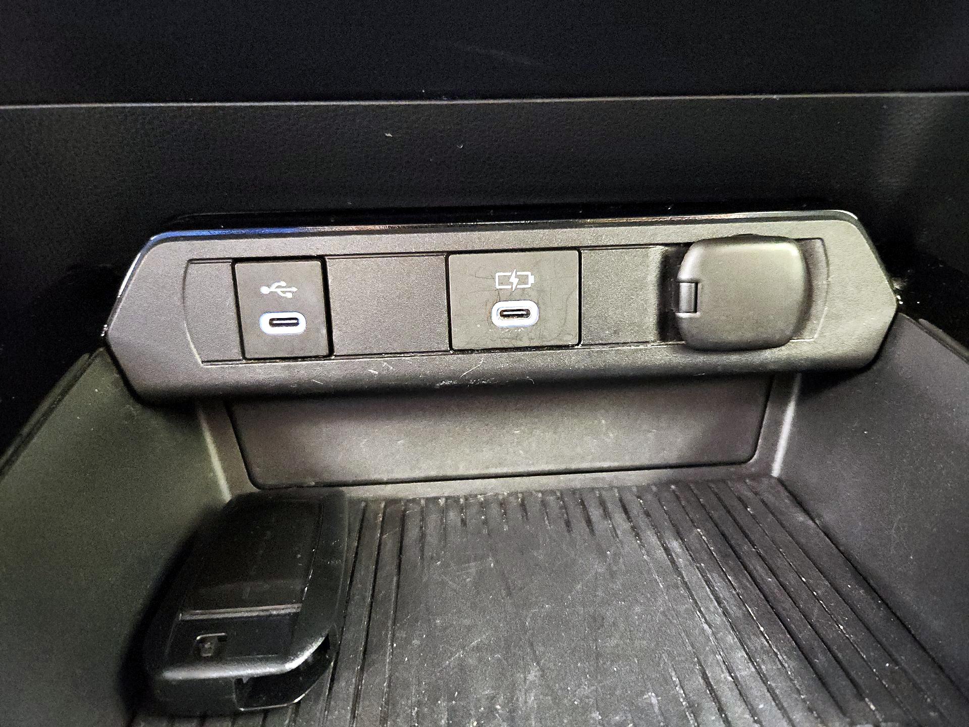 Thumbnail: 2023 Toyota Prius - 18