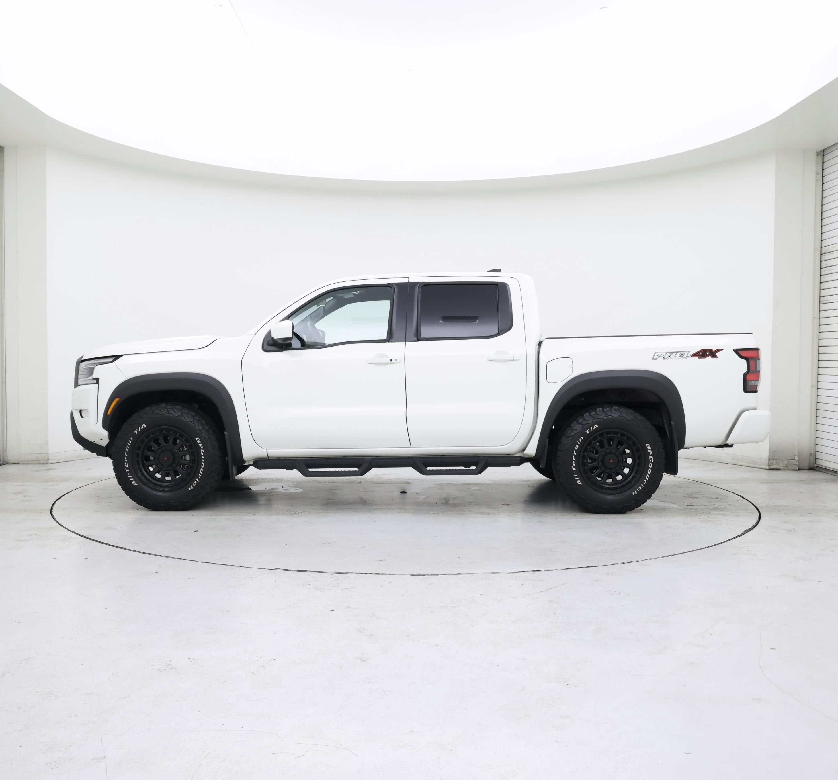 Thumbnail: 2023 Nissan Frontier - 3