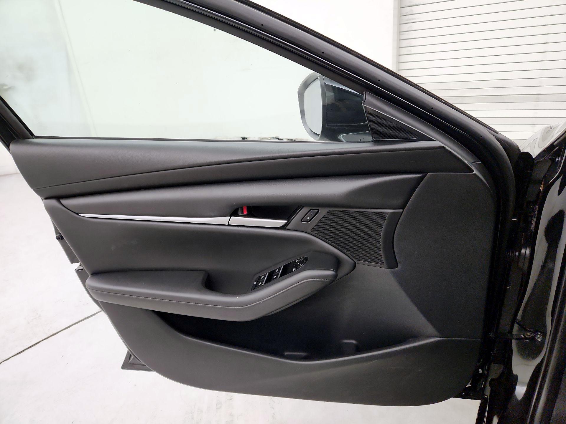 Thumbnail: 2021 Mazda Mazda3 - 12