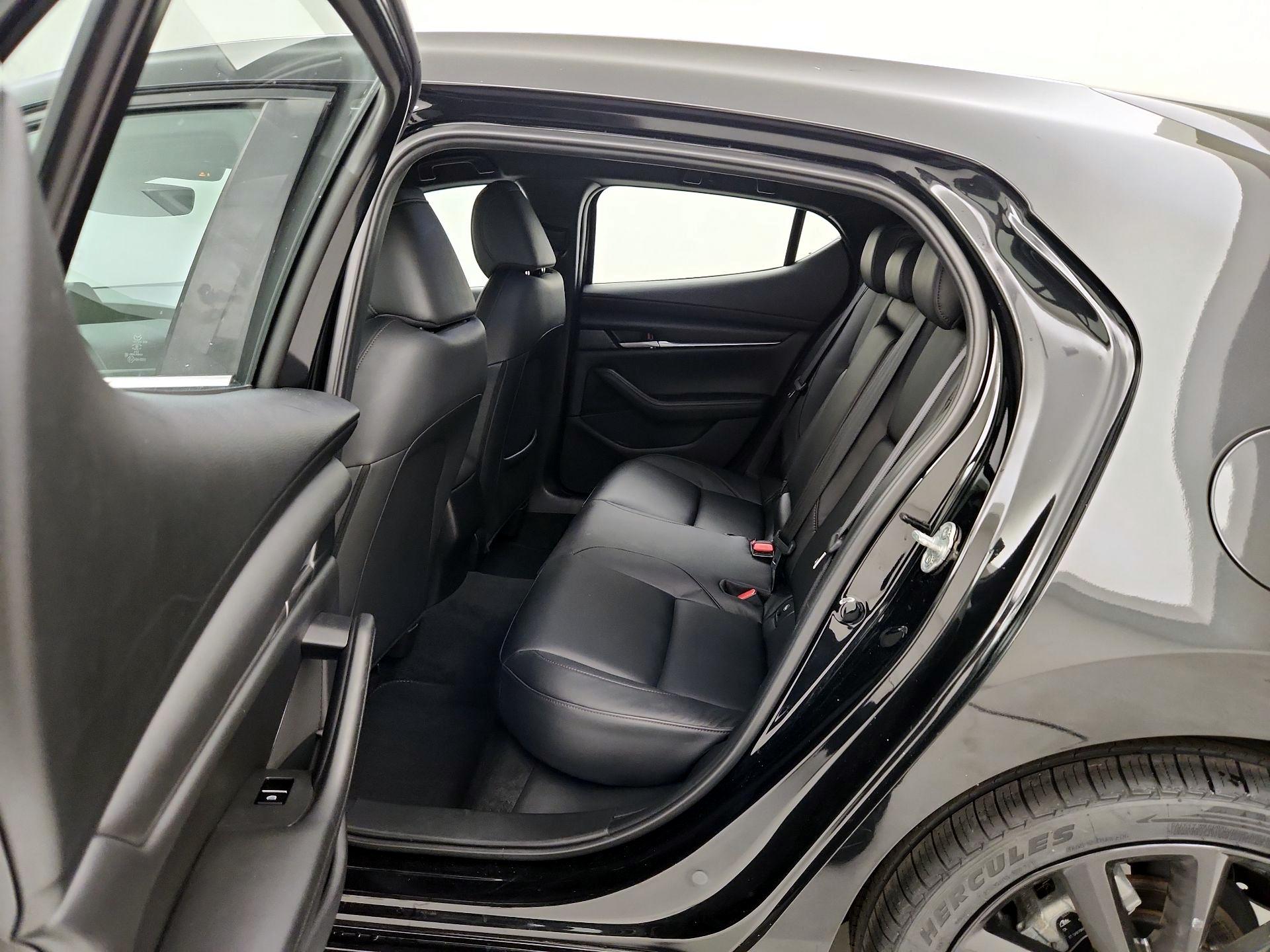 Thumbnail: 2021 Mazda Mazda3 - 19