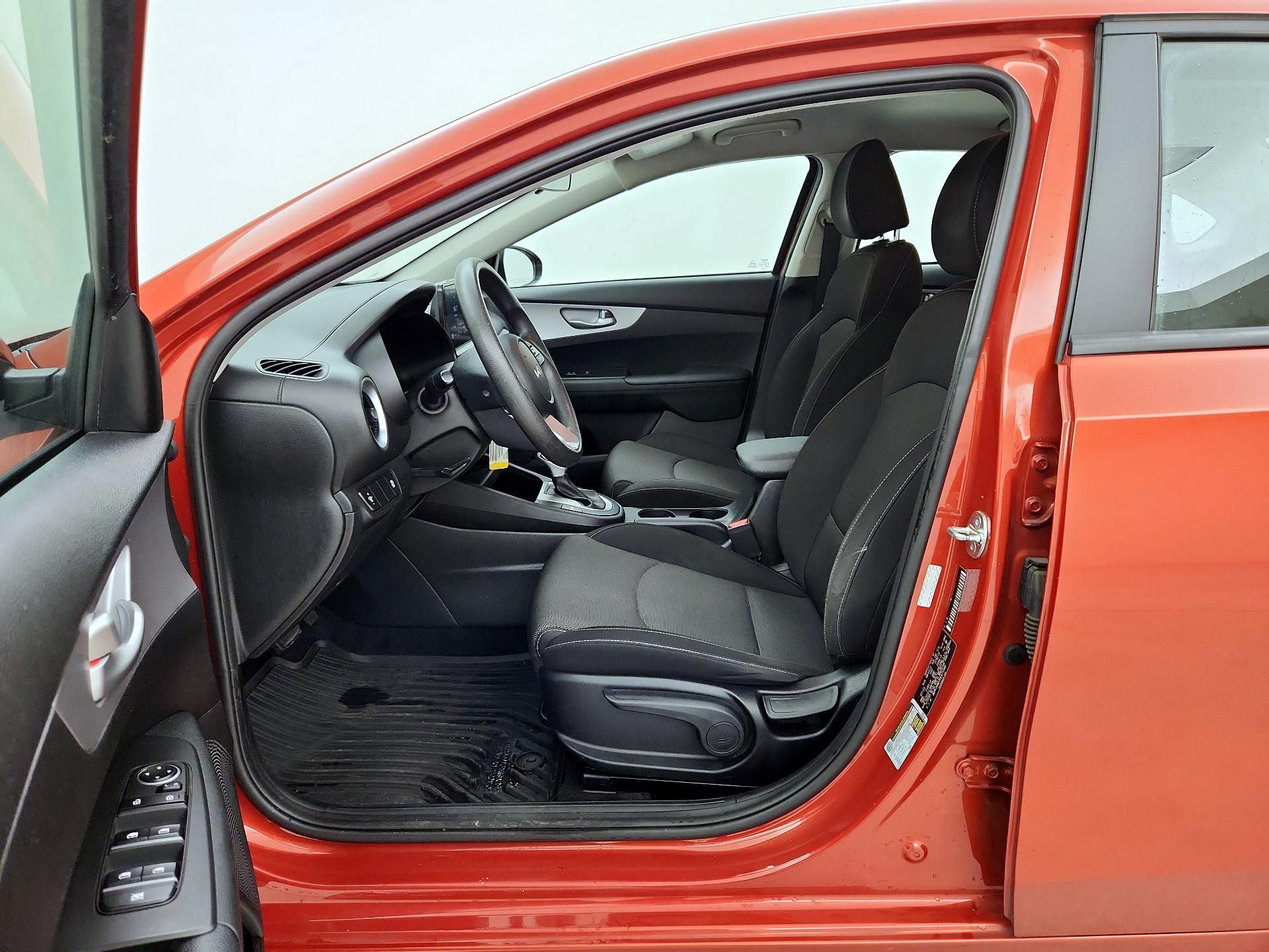 Thumbnail: 2023 Kia Forte - 11