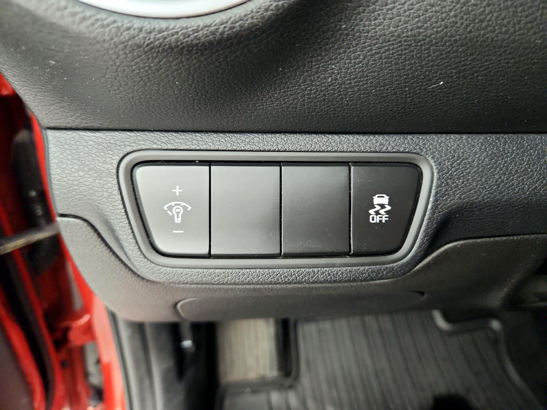 Thumbnail: 2023 Kia Forte - 13