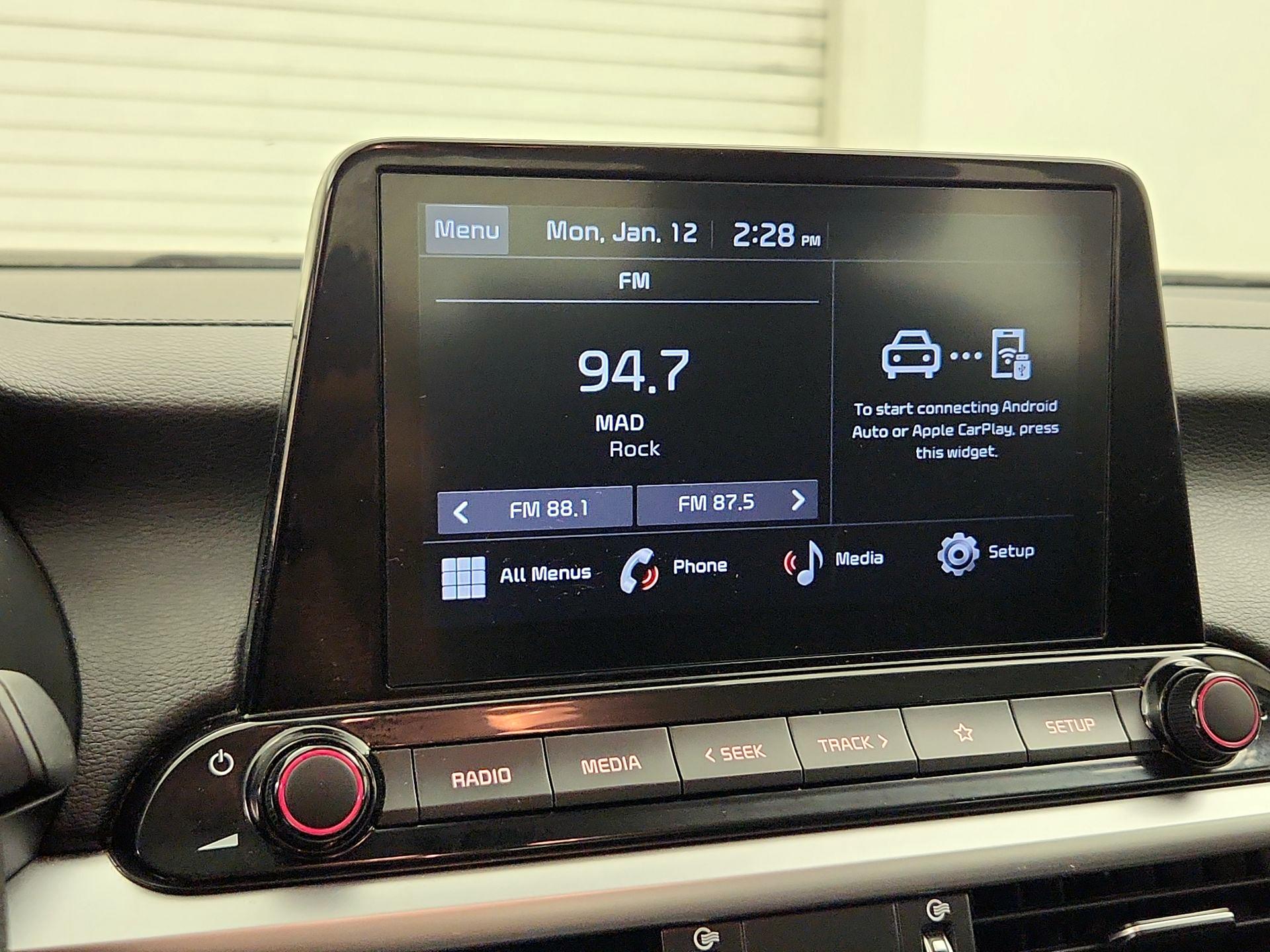 Thumbnail: 2023 Kia Forte - 15