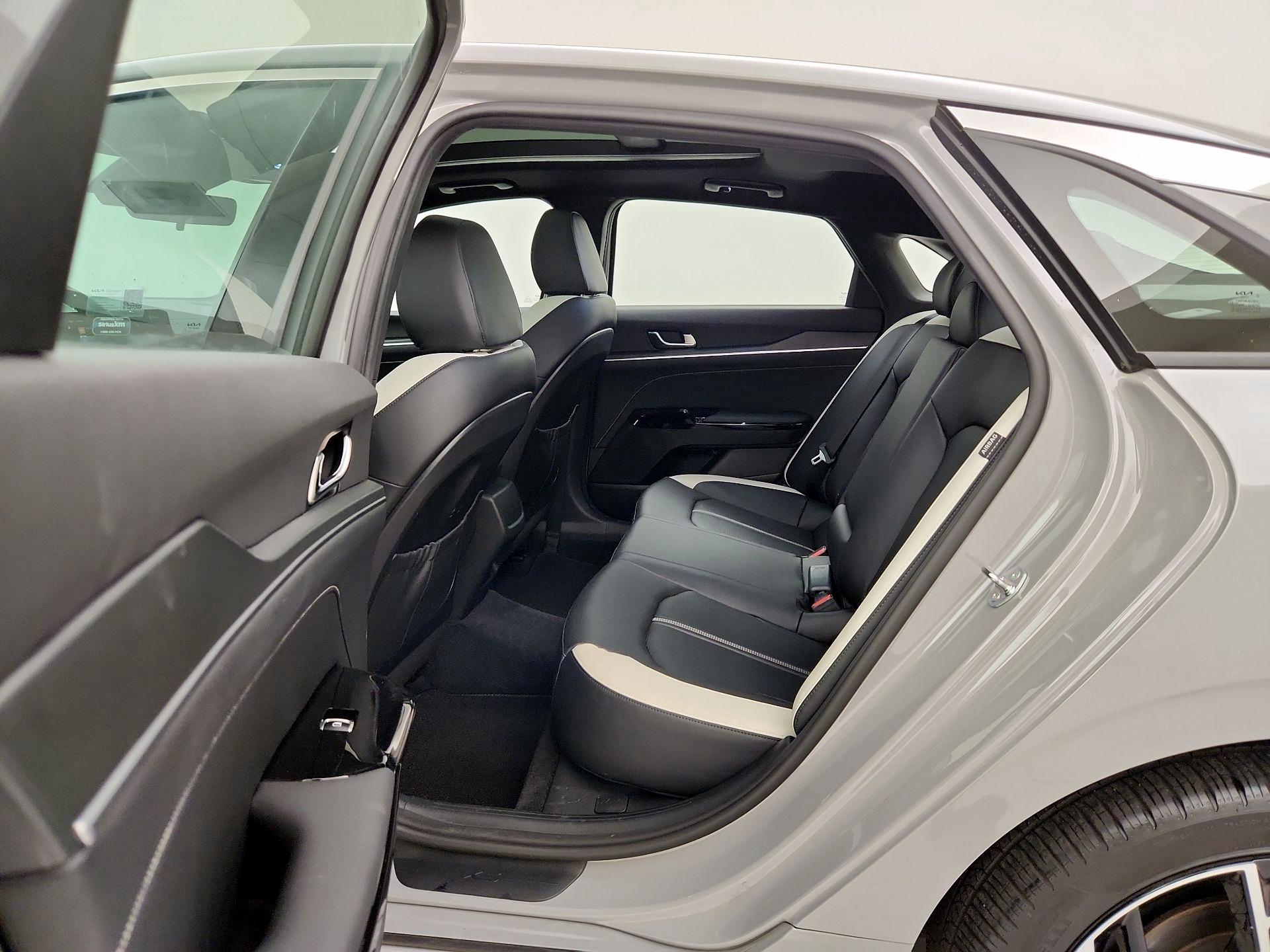 Thumbnail: 2025 Kia K5 - 19