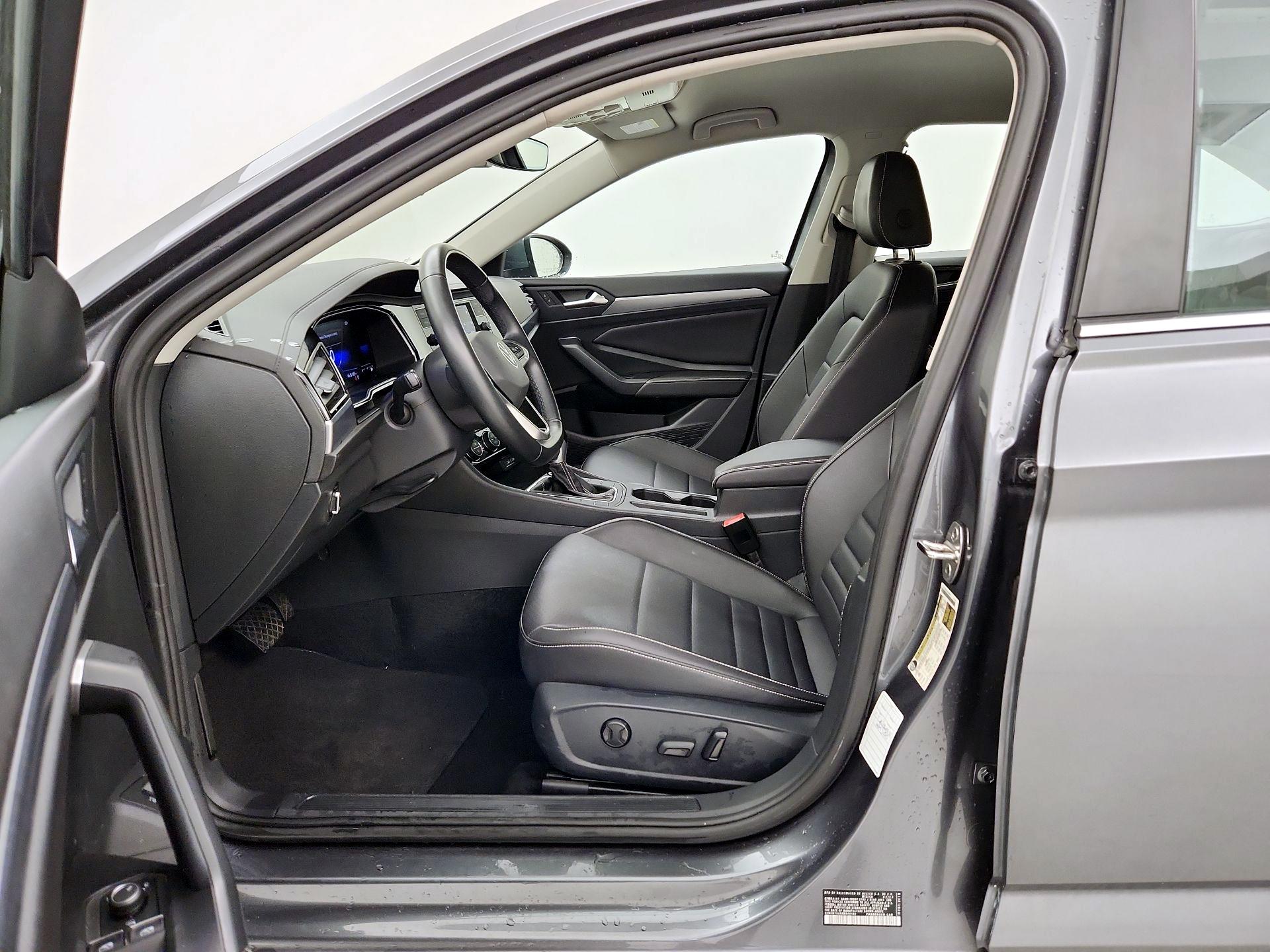 Thumbnail: 2024 Volkswagen Jetta - 11