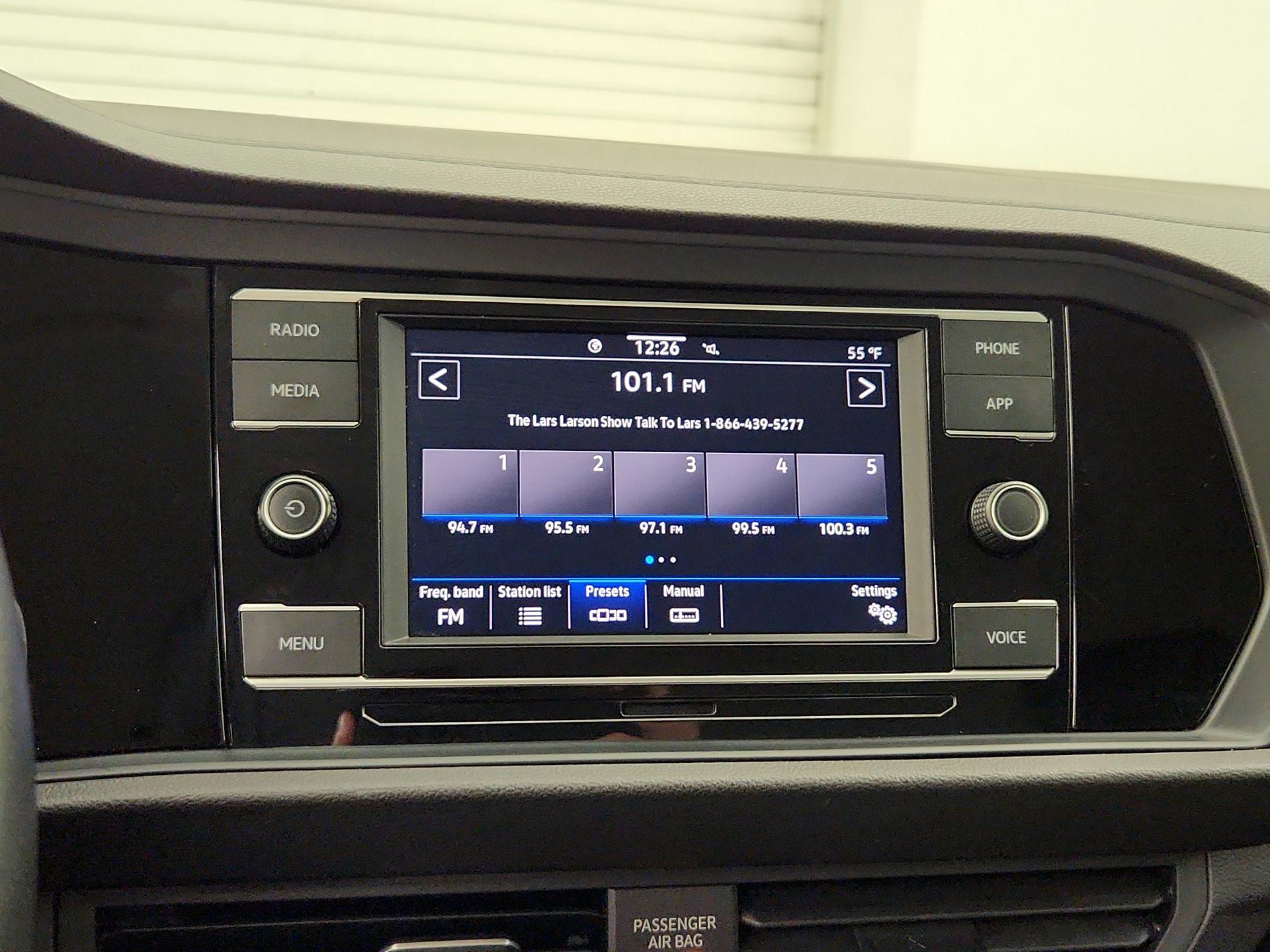 Thumbnail: 2024 Volkswagen Jetta - 15